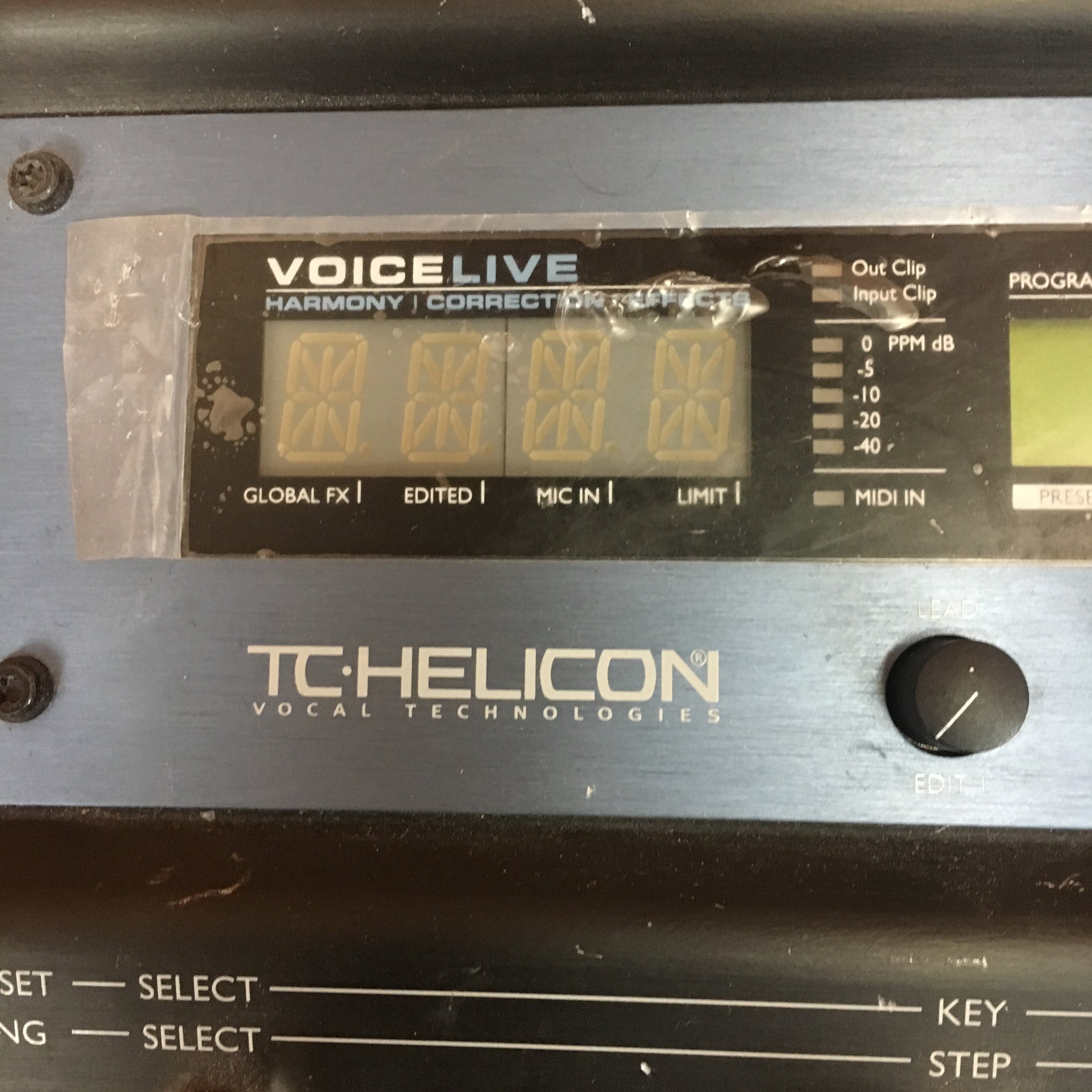 ** TC Helicon VoiceLive Vocal Floor Processor