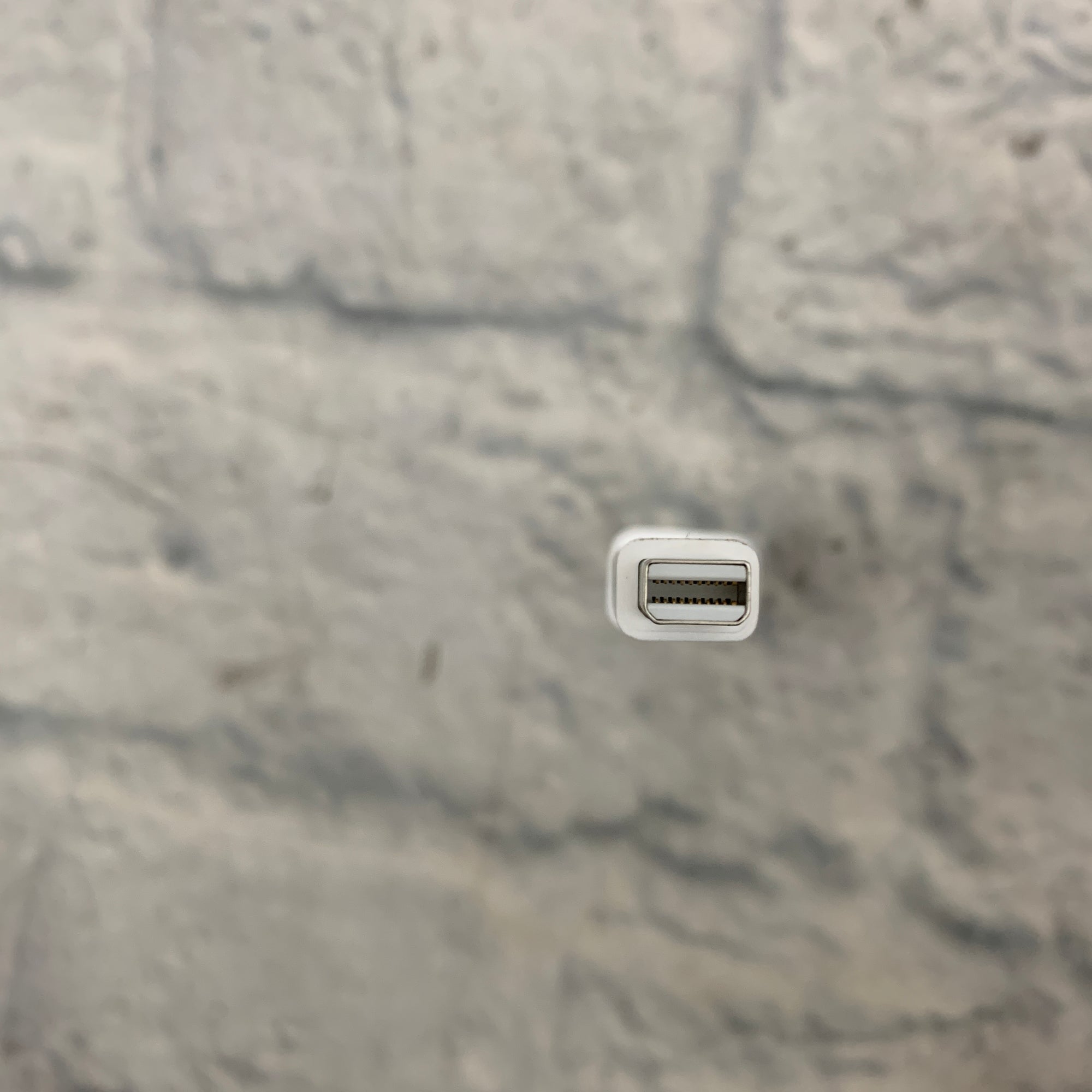 Apple Lightning to FireWire Adapter