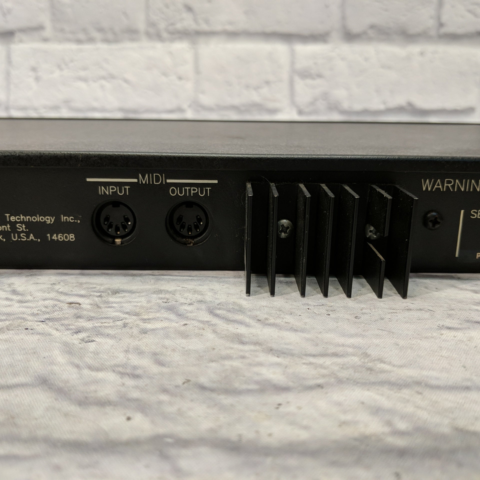ART SGE Mach I Digital Super-Effector/Pitch Transposer/Sampler