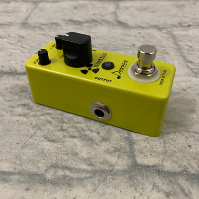 Donner Yellow Fall Delay Pedal