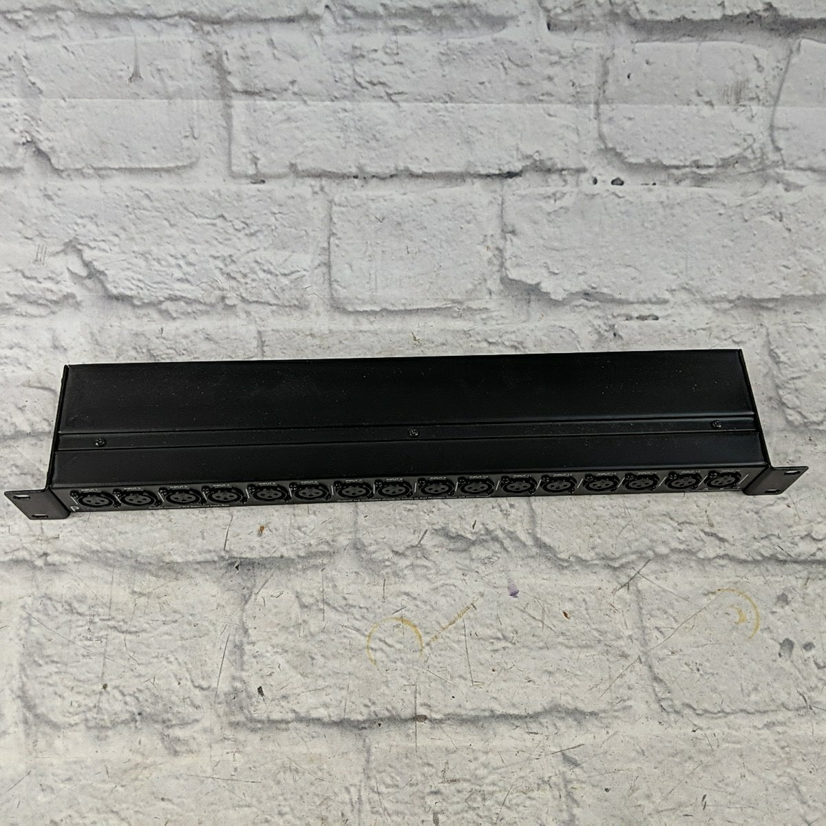 Art P16 16-Channel XLR Balanced Patchbay