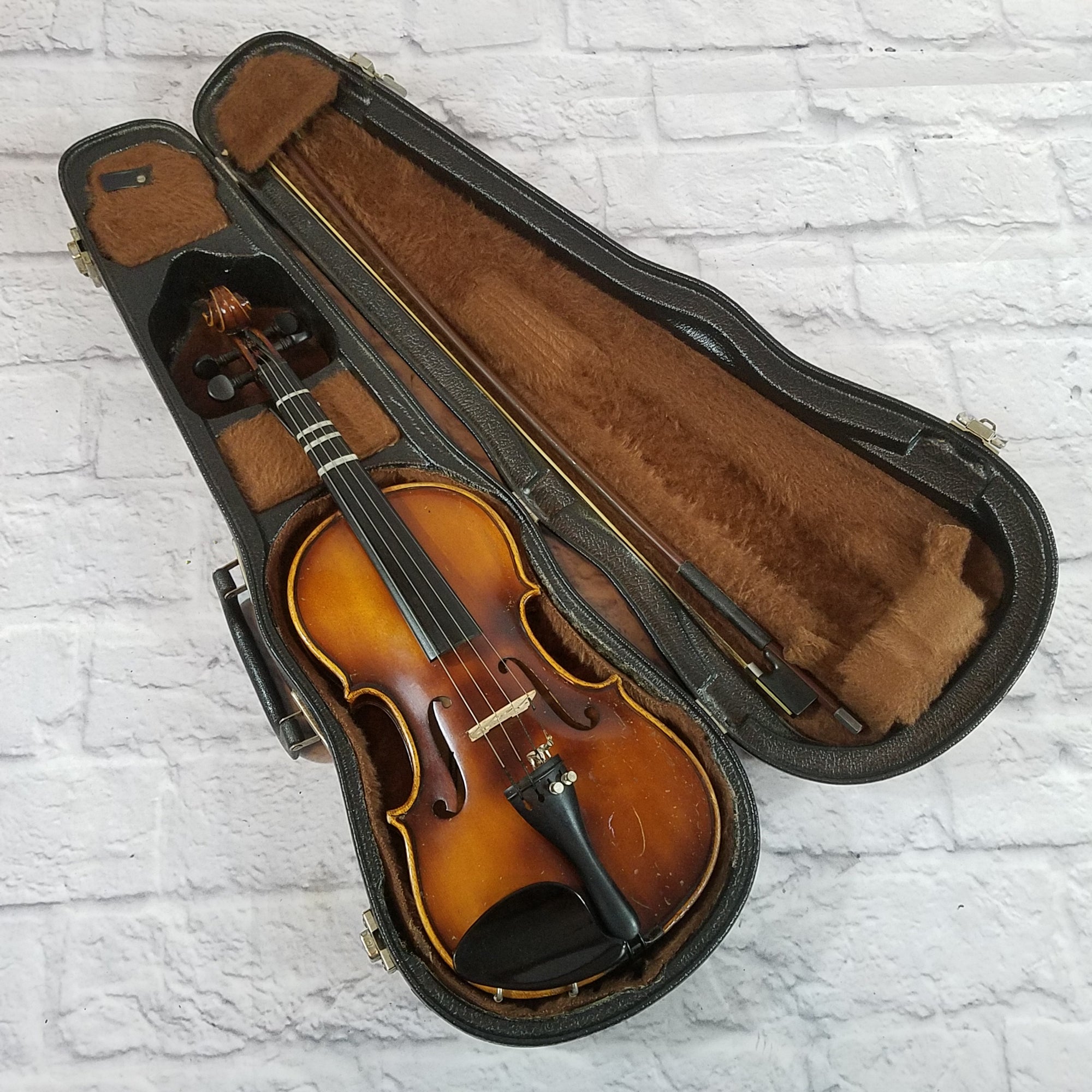 German-Made 1/2 Size Violin w Case/Bow