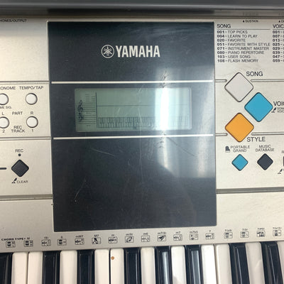 Yamaha YPT-320 61 Key Electronic Keyboard