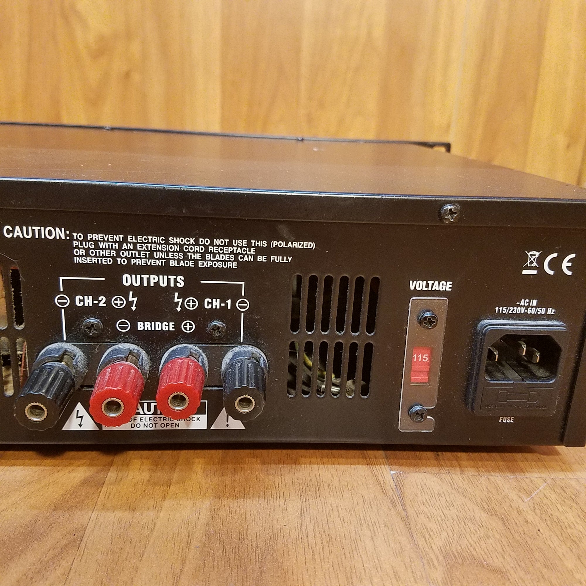 Pyramid PA600DJ 1200 Watt Power Amp - Evolution Music