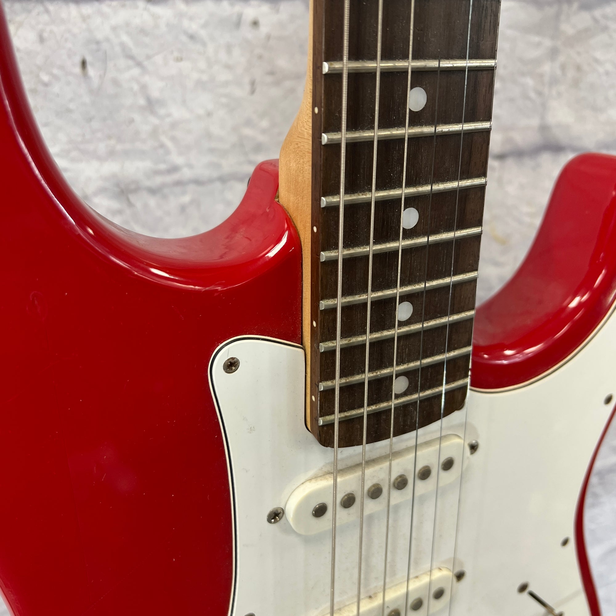 Silvertone SS-11 Strat Style Electric Guitar