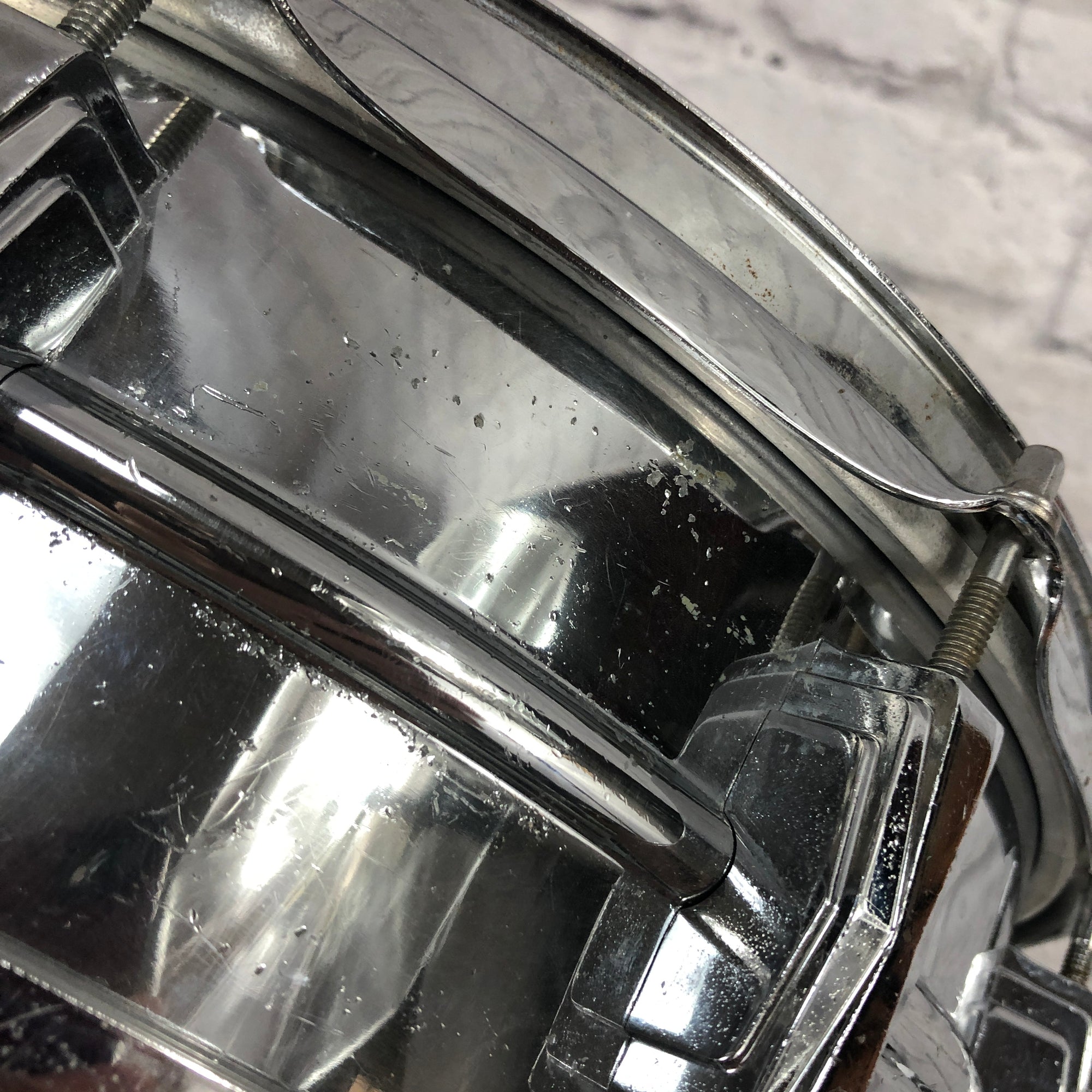 Vintage 1960s Ludwig 14 x 5 Super Sensitive Snare Drum