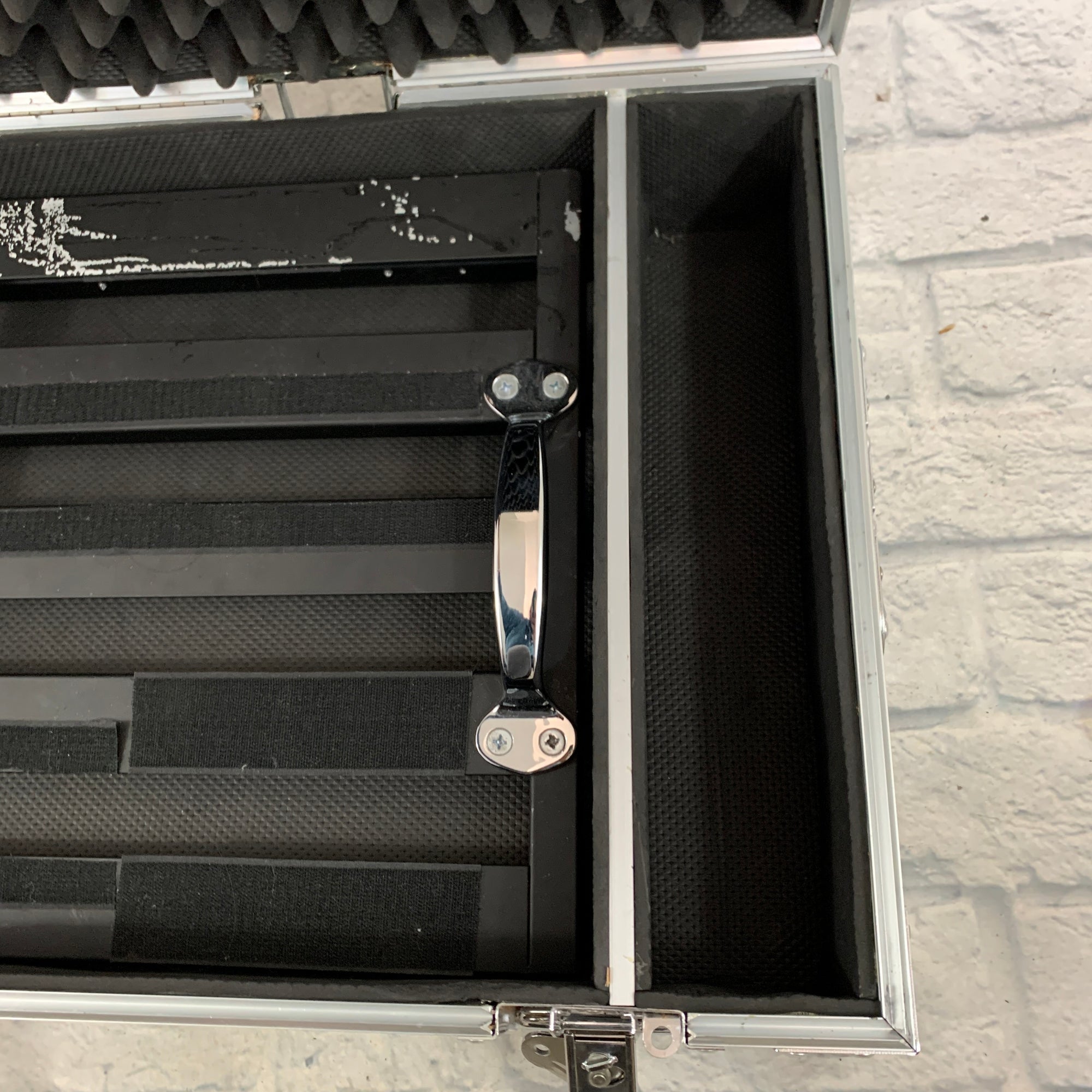 Pedaltrain Pro Pedal Board w/ Wheeled Tour Case