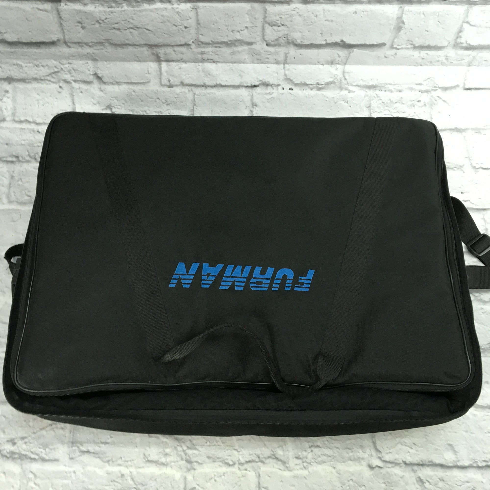 Furman SPB-8 Powered Pedalboard w/ bag