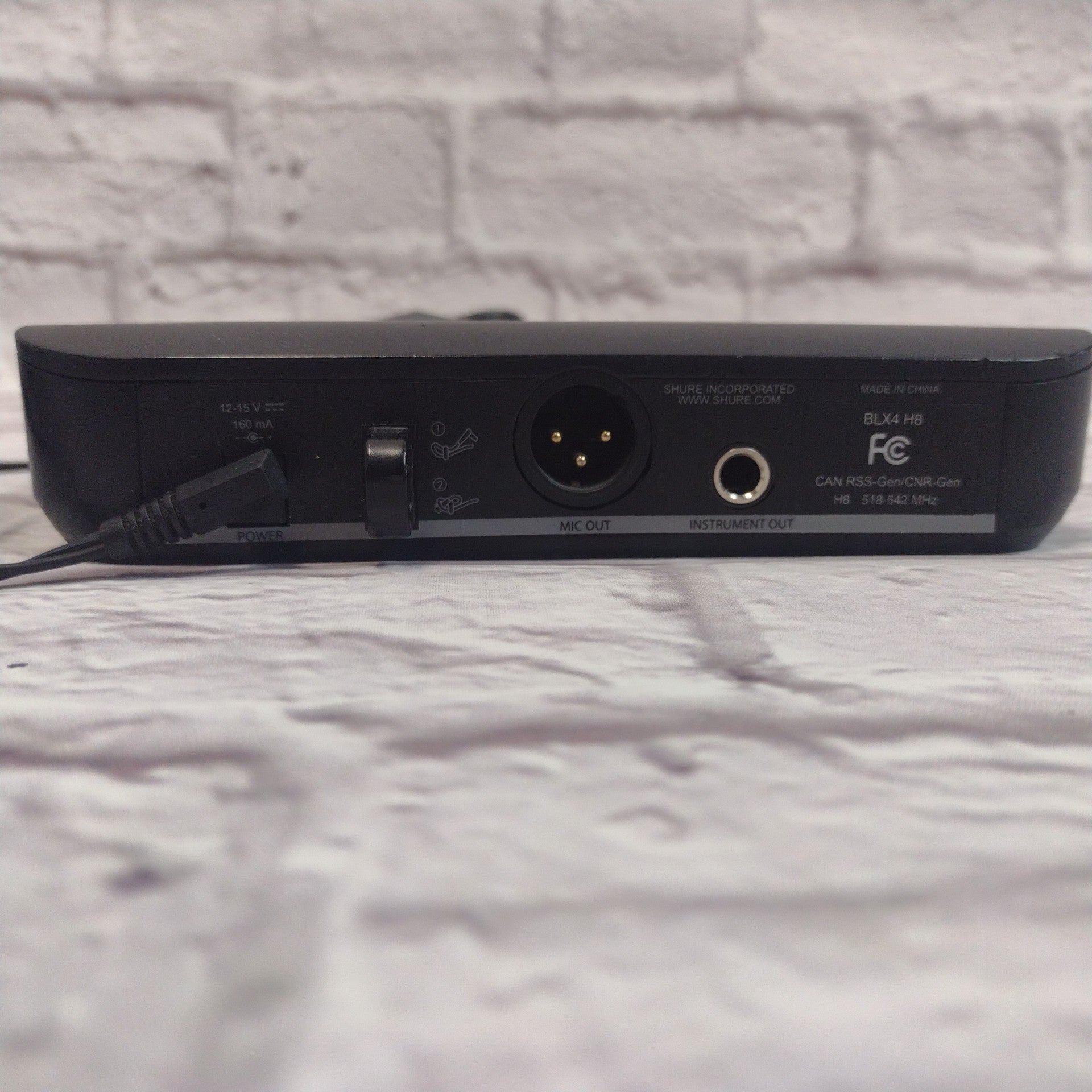 Shure BLX Wireless Instrument Outfit 518-542mhz
