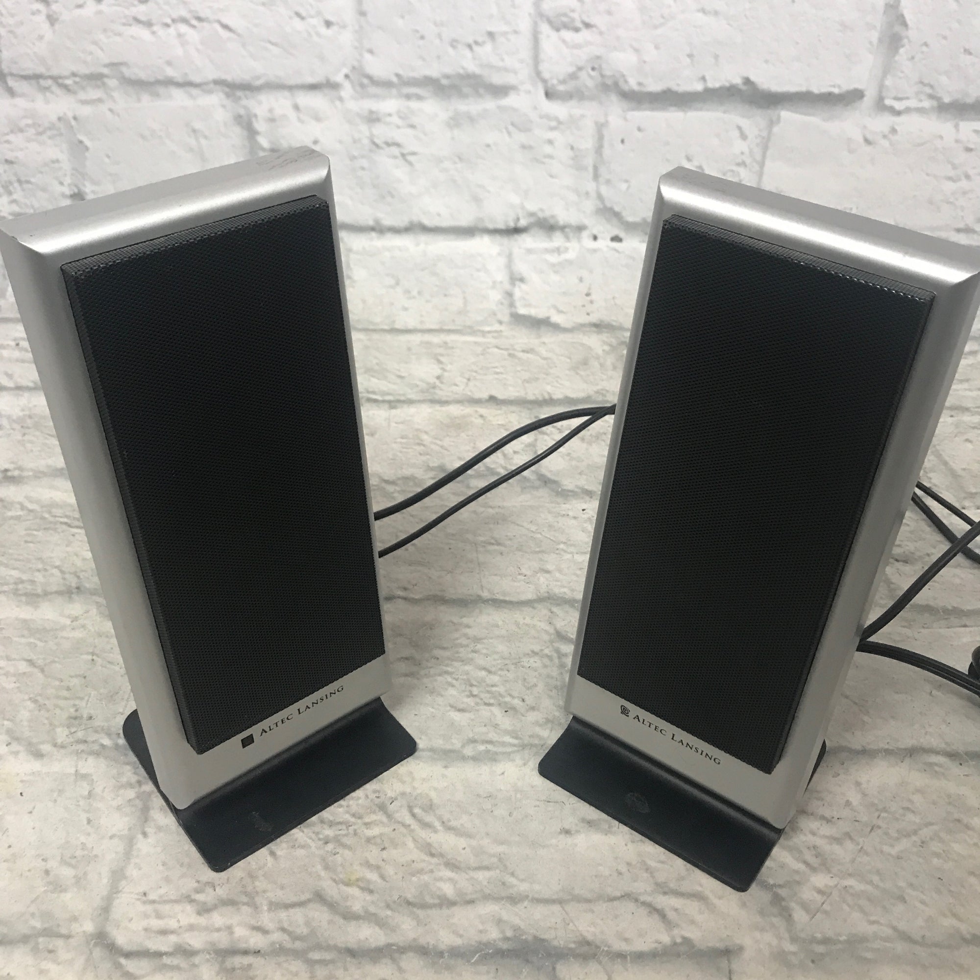 Altec Lansing VS2120 Powered Audio System