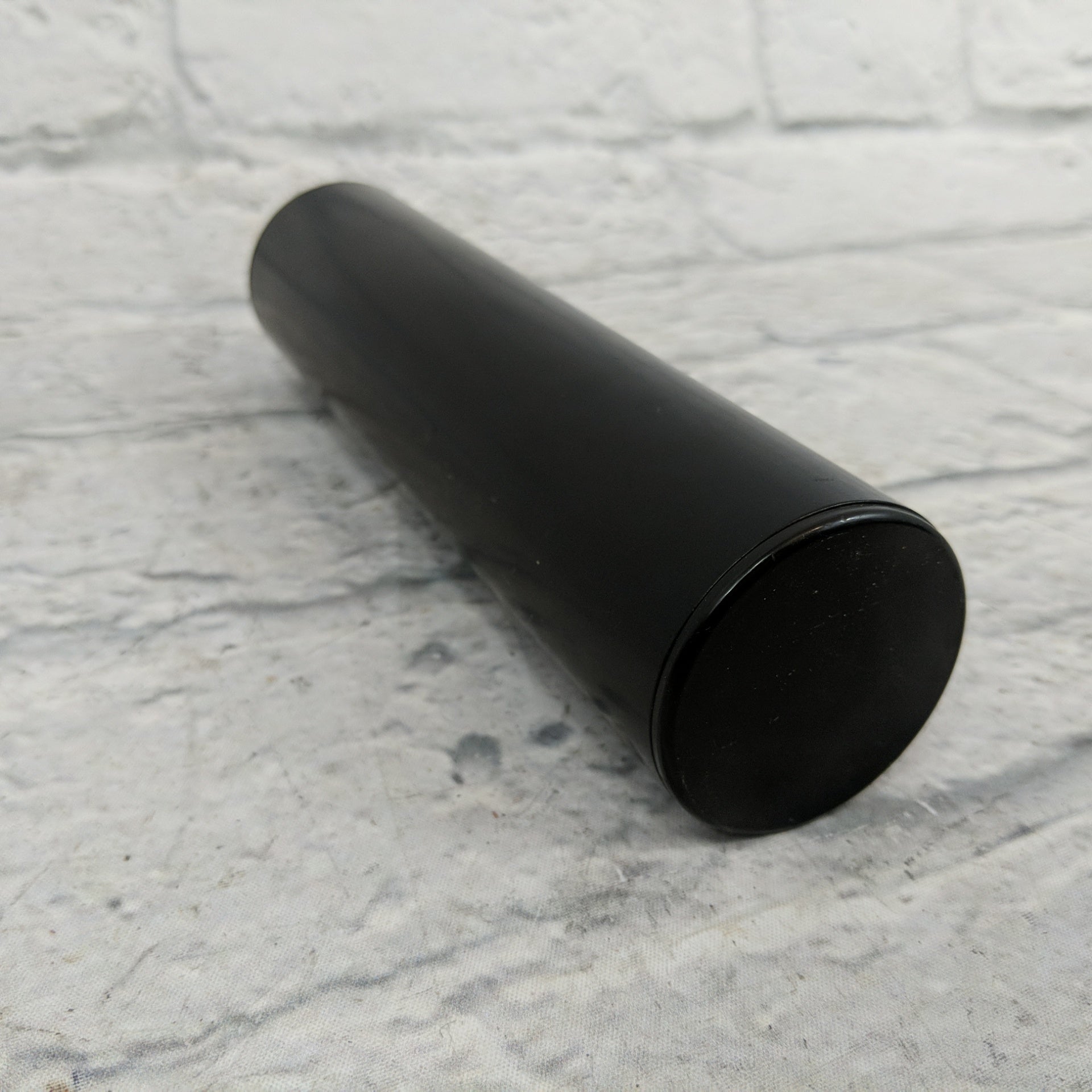Black Cylinder Shaker