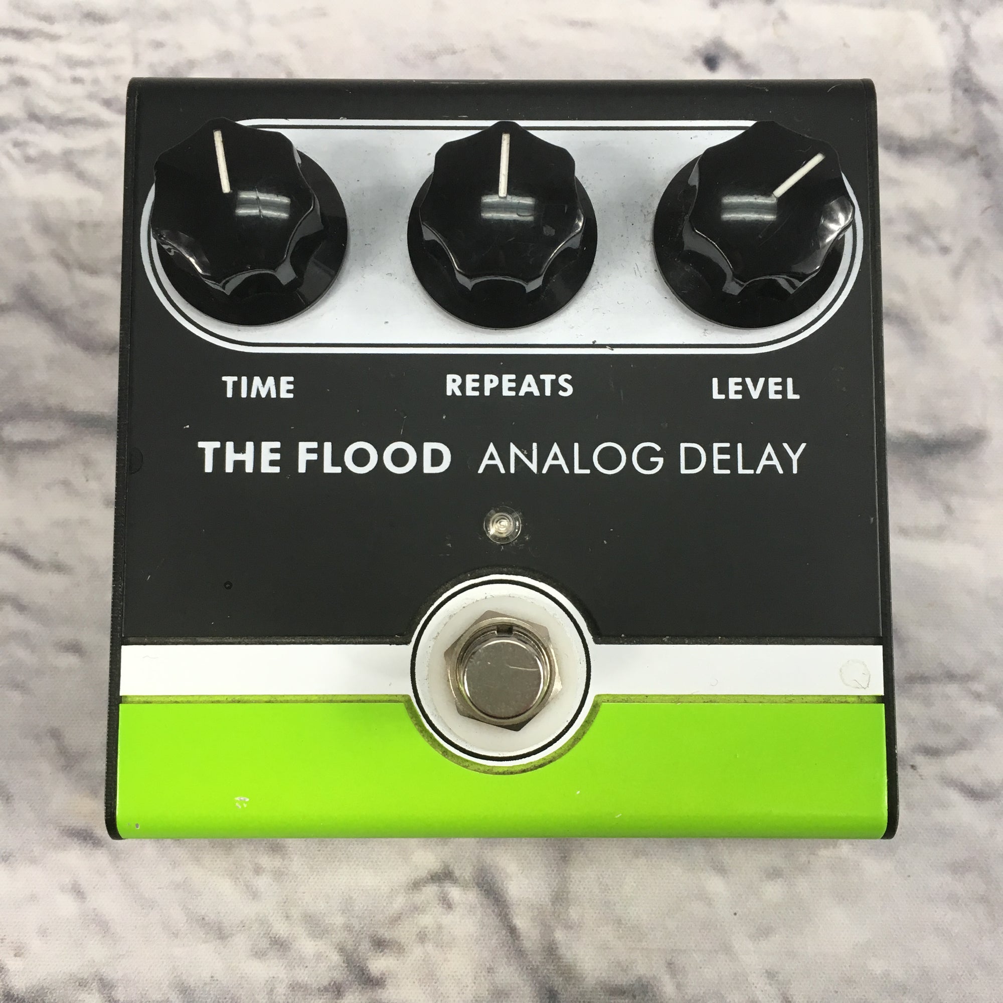 Jet City The Flood Analog Delay Pedal