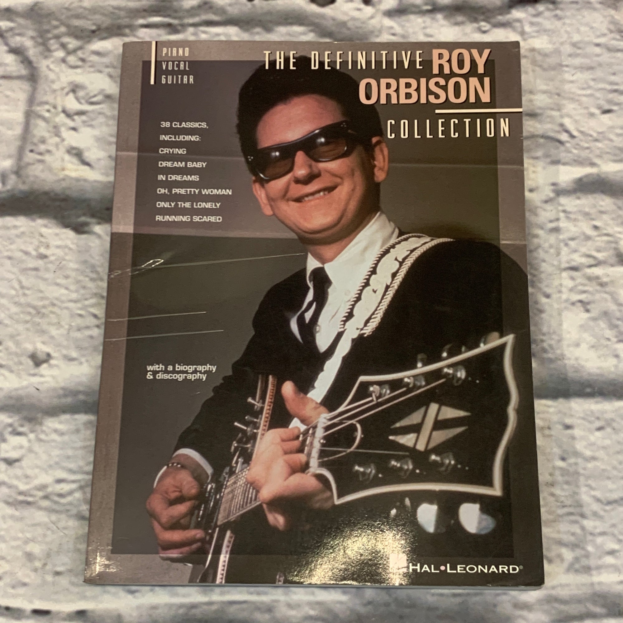 Hal Leonard The Definitive Roy Orbison Collection Piano/Vocal/Guitar Book