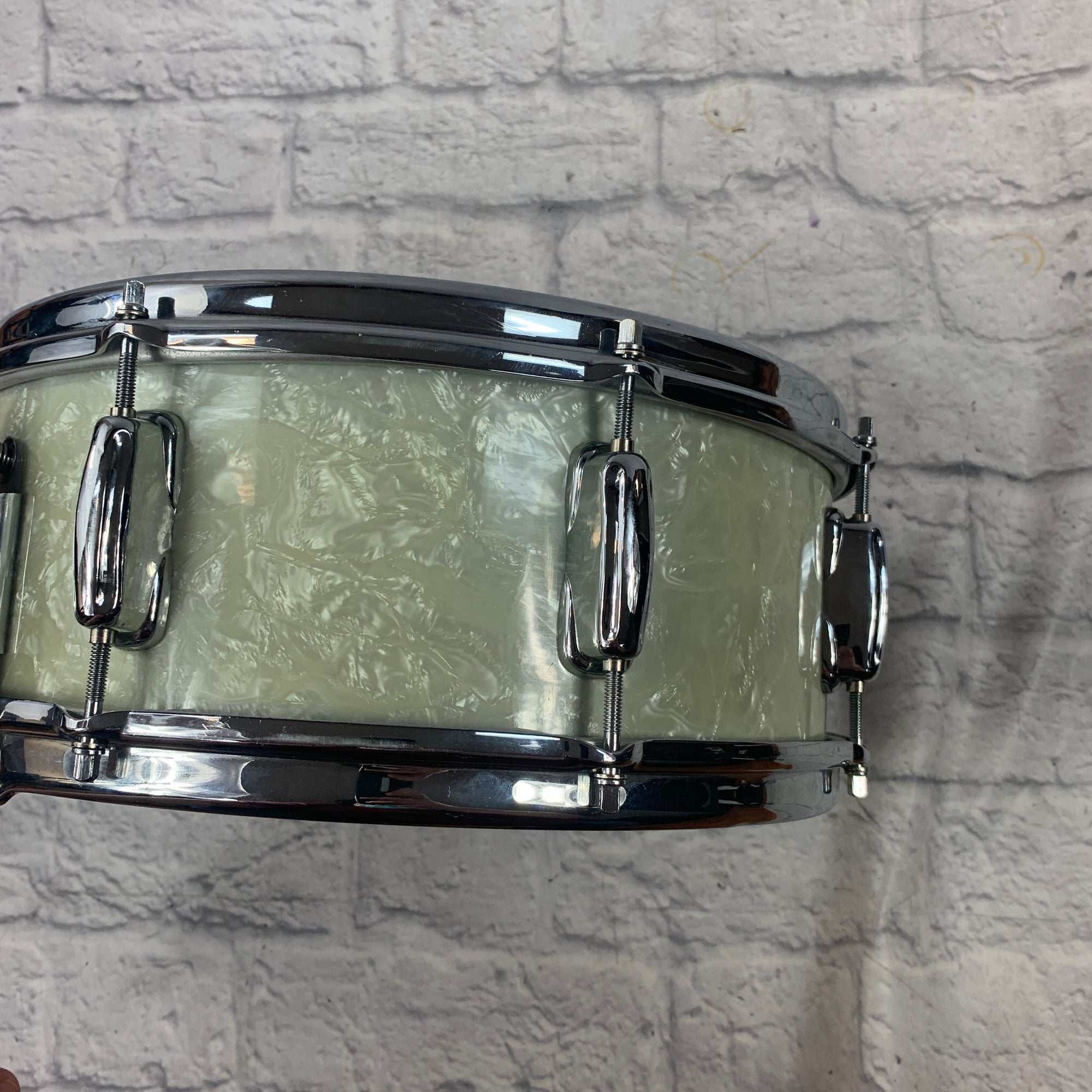 Vintage 1950s Slingerland Radio King 5.5x14" 8-Lug Snare Drum White Marine Pearl
