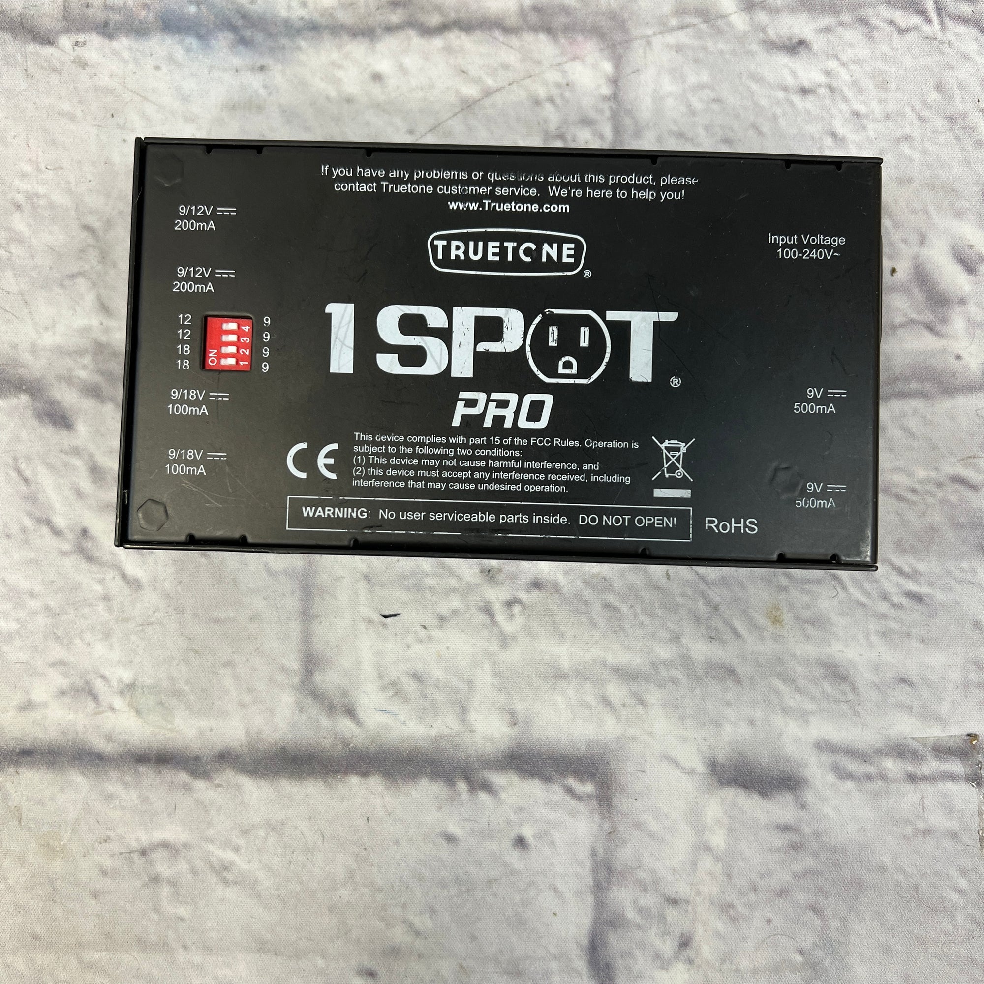 Truetone 1Spot Pro CS6 Pedal Power Supply