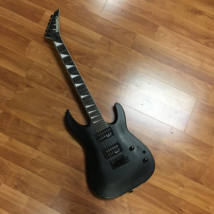 Jackson JS 22 Dinky Satin Black W/Case