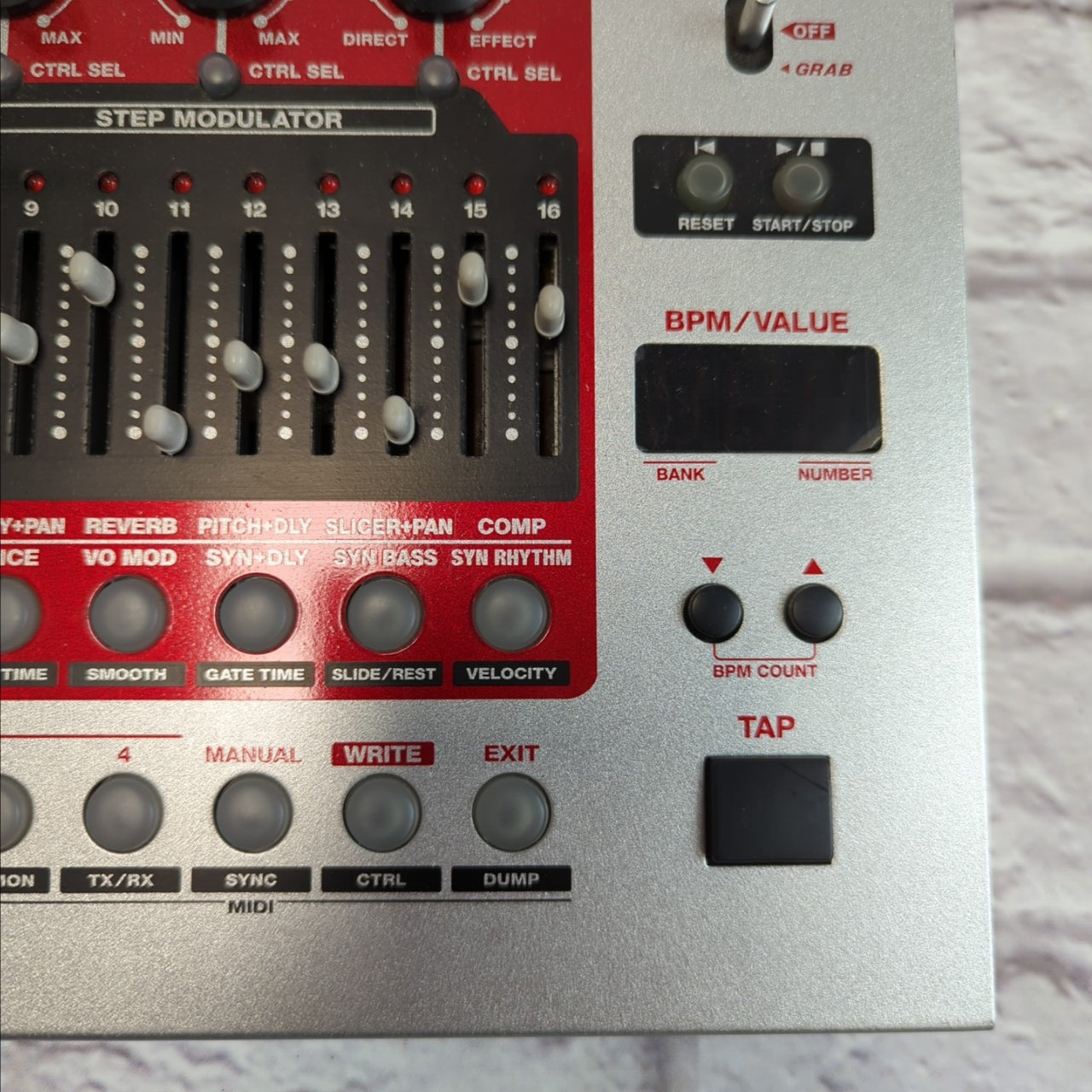 Roland EF-303 Groovebox Synthesizer Drum Machine