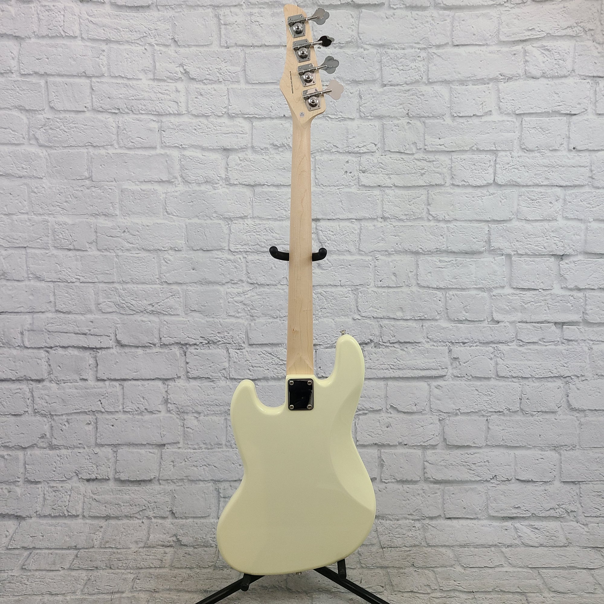 Nashville Guitar Works 225 Electric J Bass - Ivory