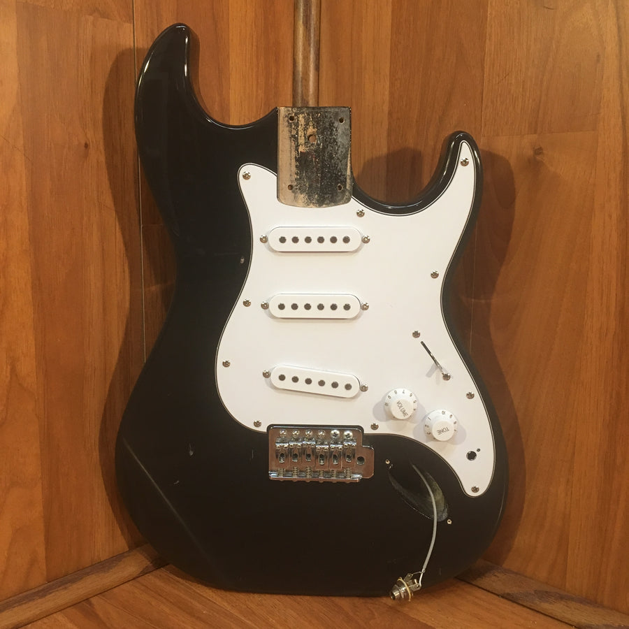 Silvertone Strat Body Loaded