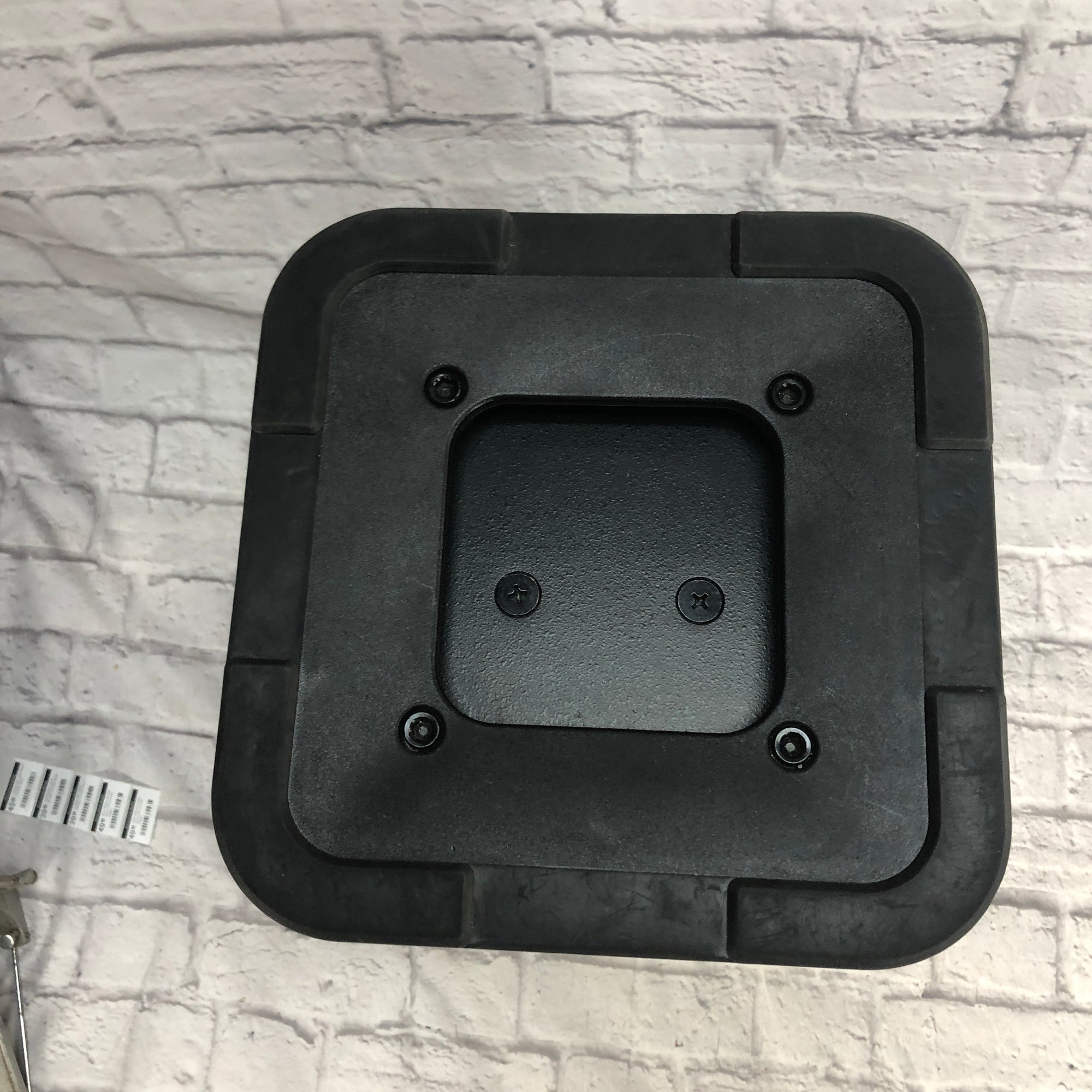 Line 6 L3T 3-Way Powered PA Speaker