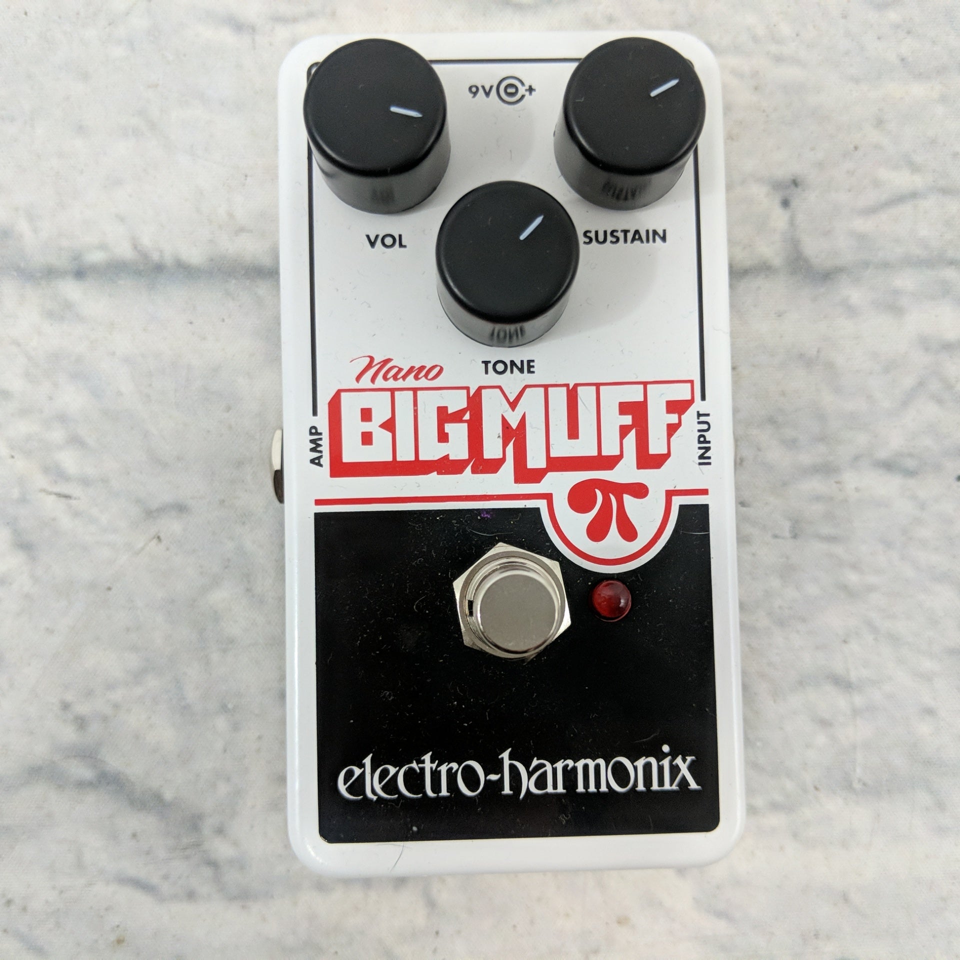 Electro-Harmonix Nano Big Muff Pi - Evolution Music