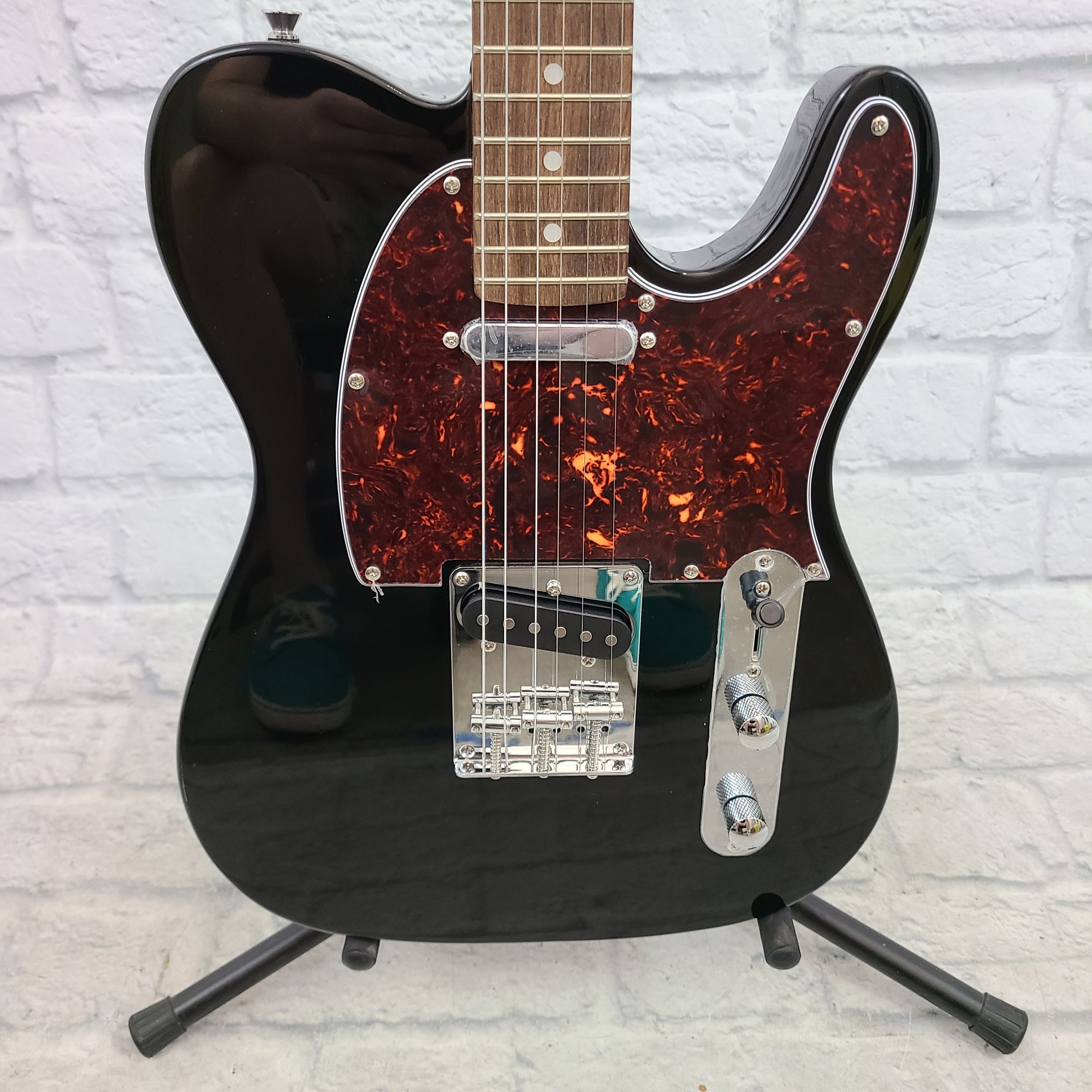 Nashville Guitar Works 120 Single Cutaway - Black, Rosewood Fretboard