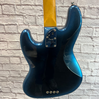 Fender 2021 American Professional Jazz II Bass with Case Dark Night