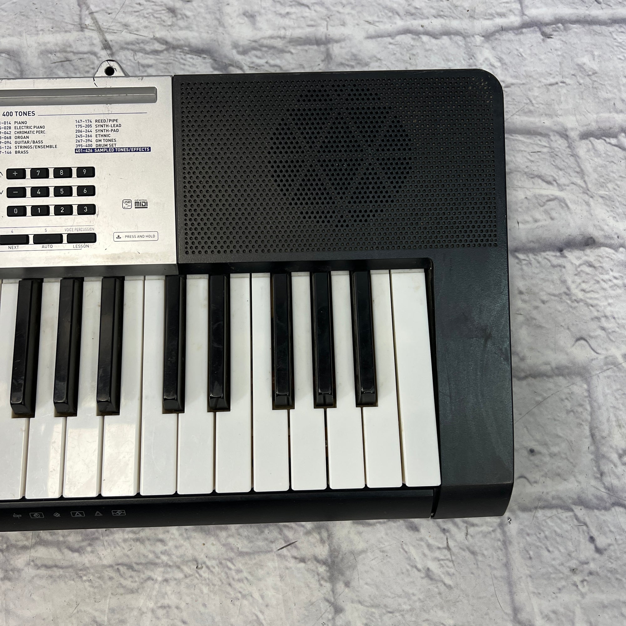 Casio LK 175 Electronic Keyboard Evolution Music