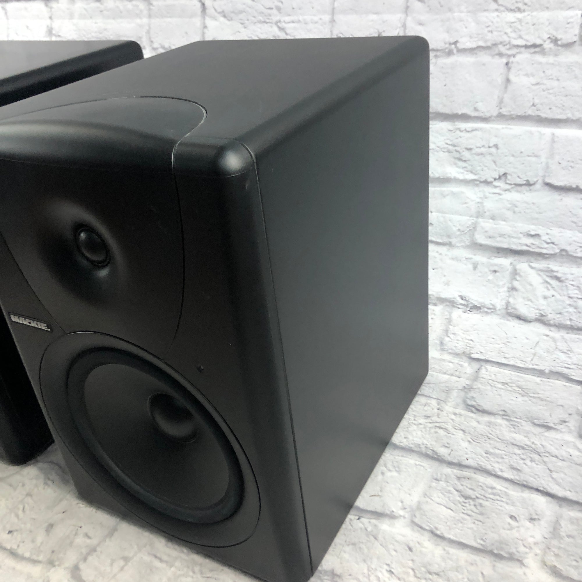 Mackie MR8 Studio Monitor Pair
