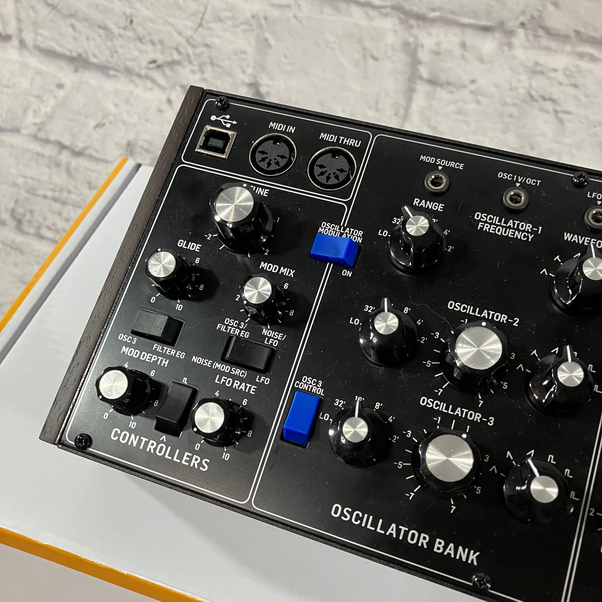 Behringer Model D Analog Synth