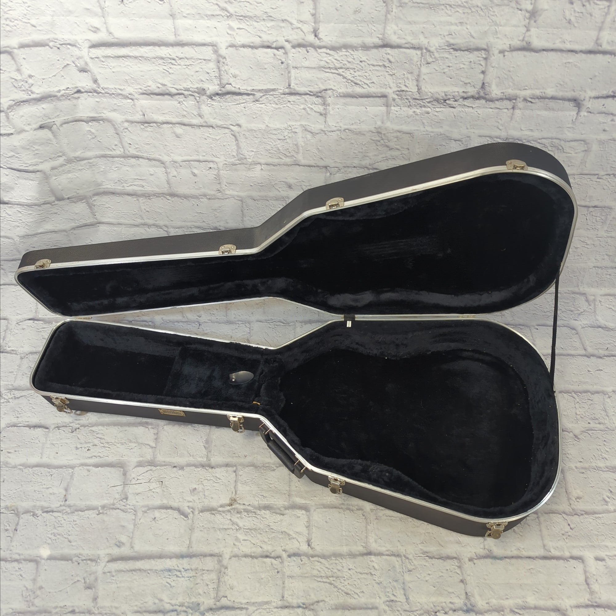 Guitar Research Acoustic Hard Case