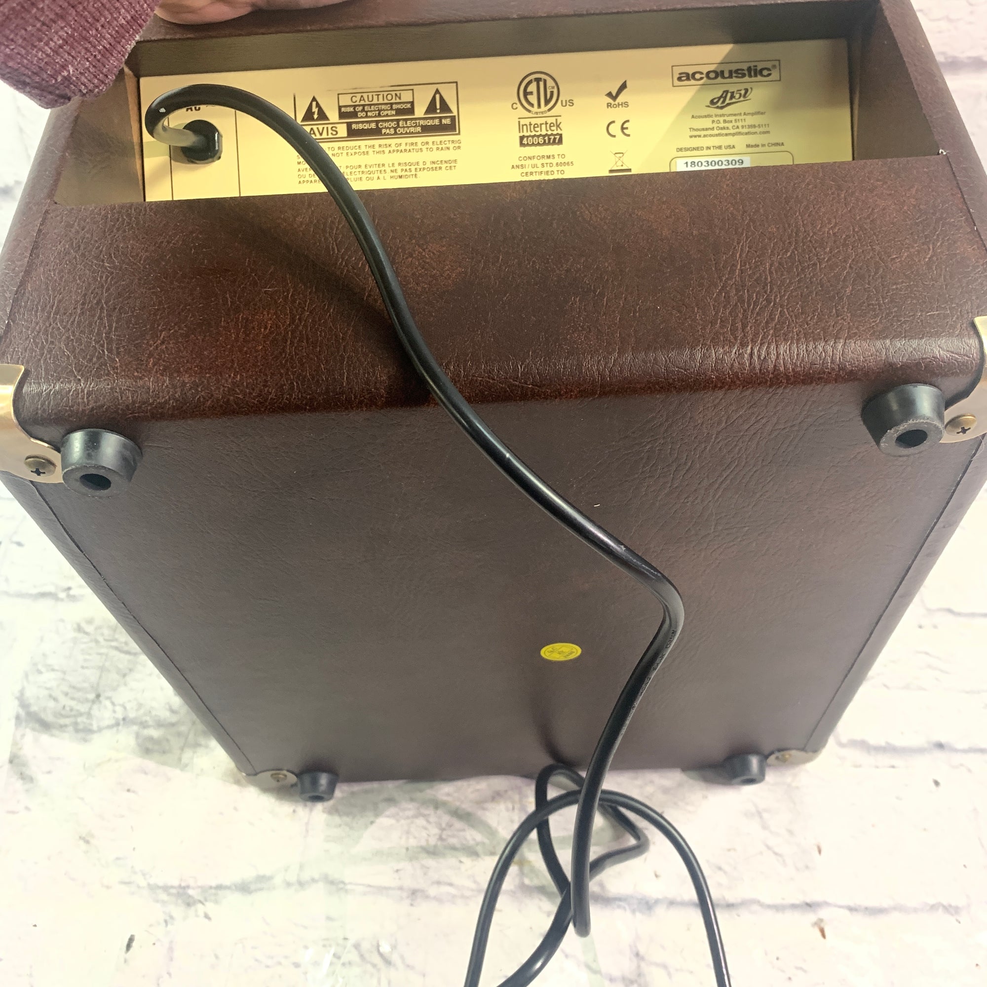 Acoustic A15v Guitar Combo