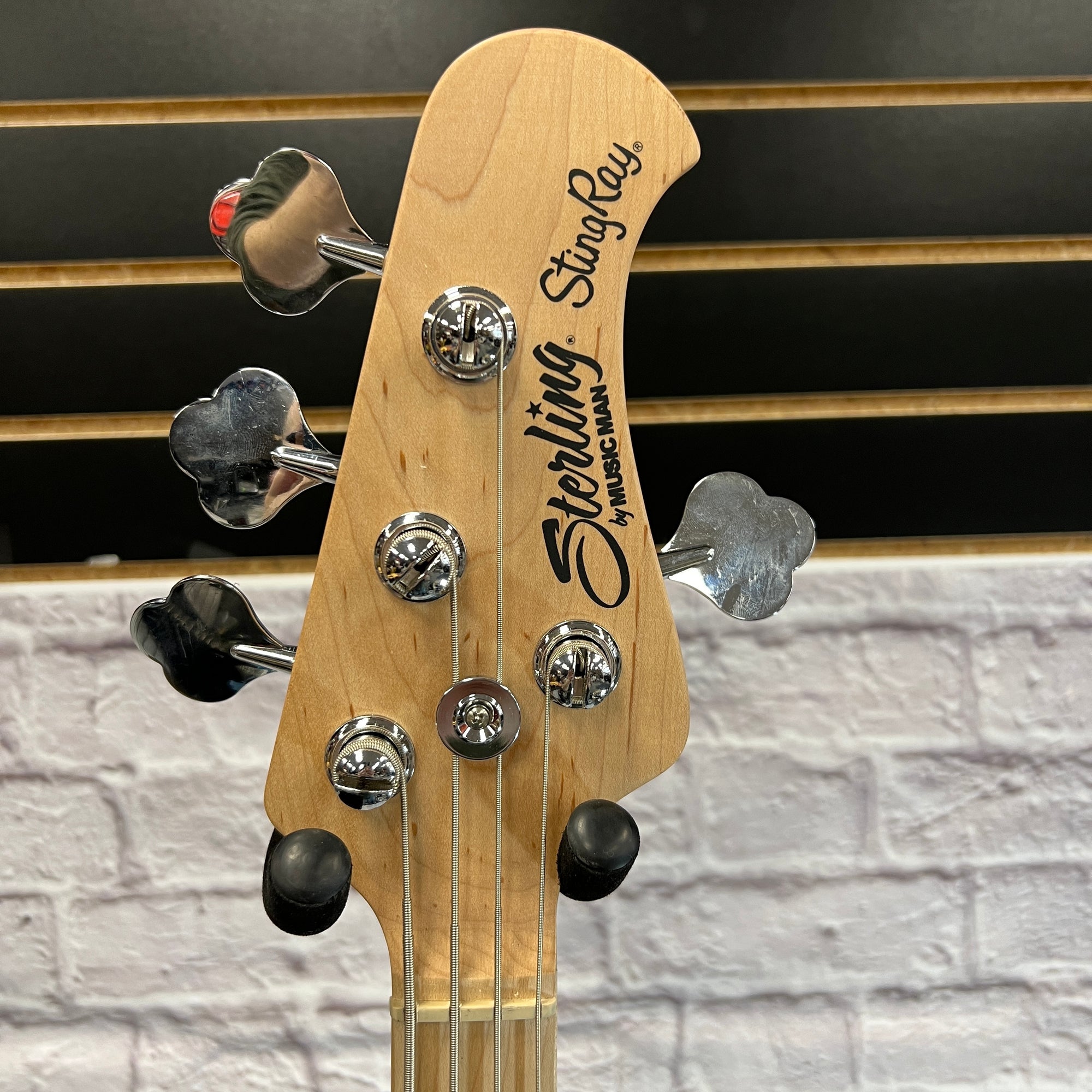 Ernie Ball Music Man Stingray Short Scale Daphne Blue 4 String