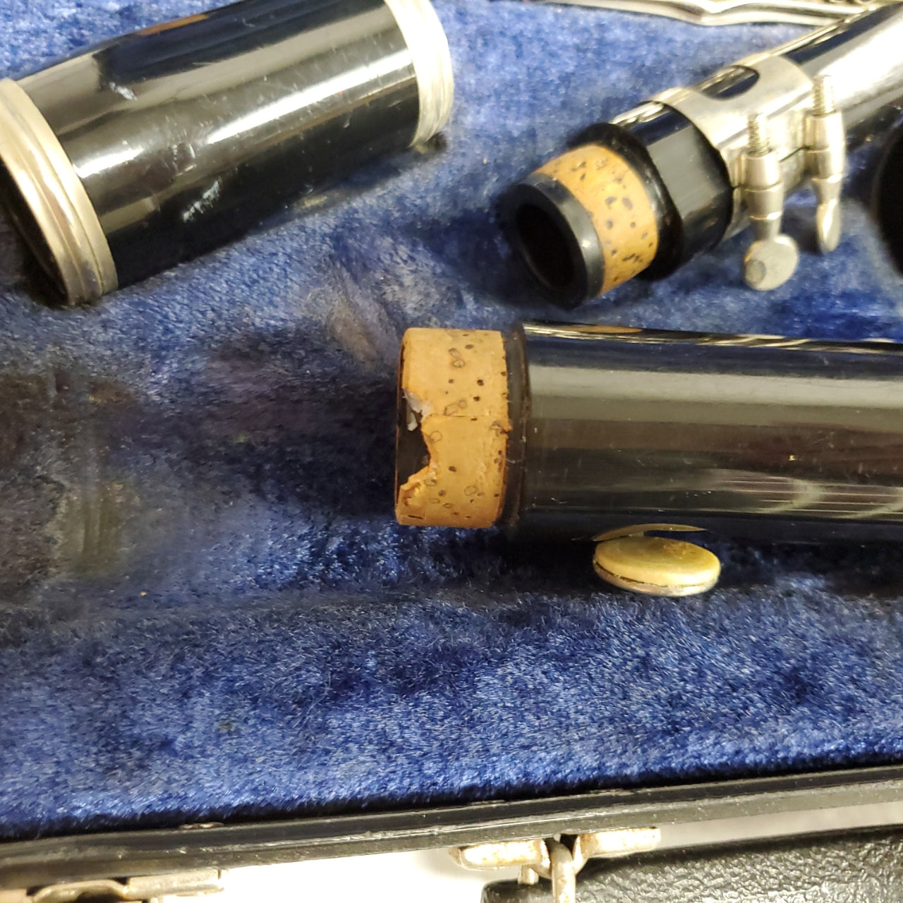 1980's Bundy Clarinet with case and mouthpiece