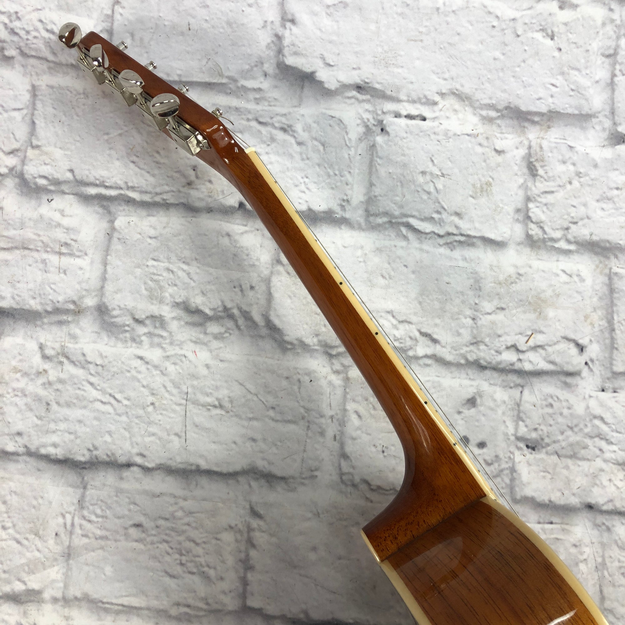 Fender California Coast Montecito Tenor Ukulele