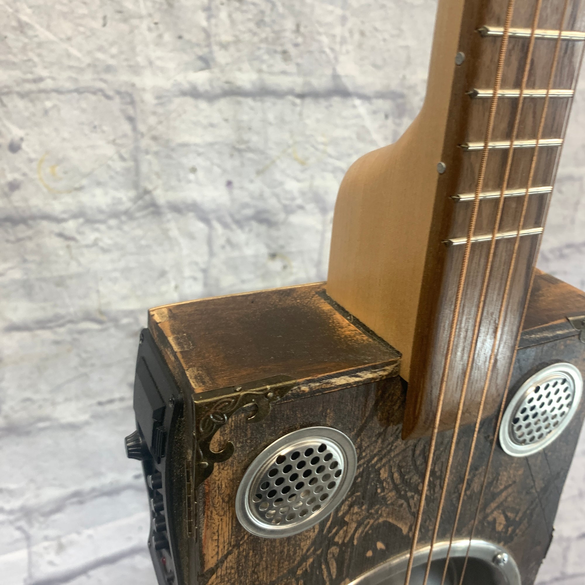 Scrapgrinder Cigarbox Guitar