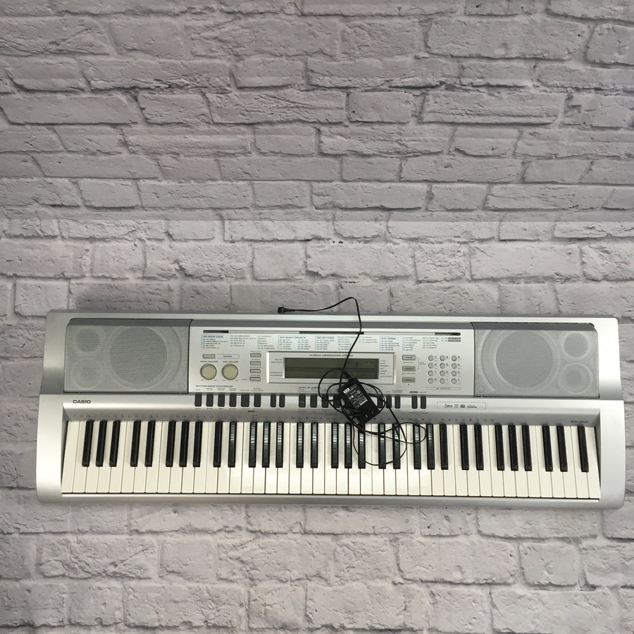 Casio WK210 76-Key Digital Keyboard w/ power supply