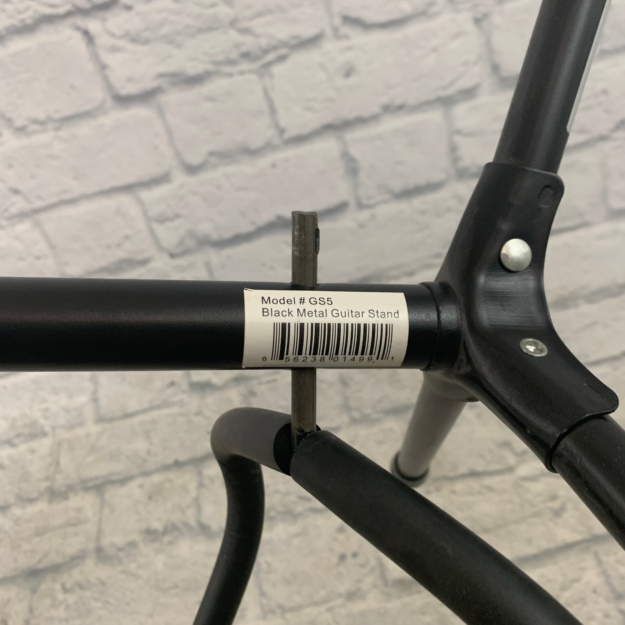 GS5 Black Metal Guitar Stand