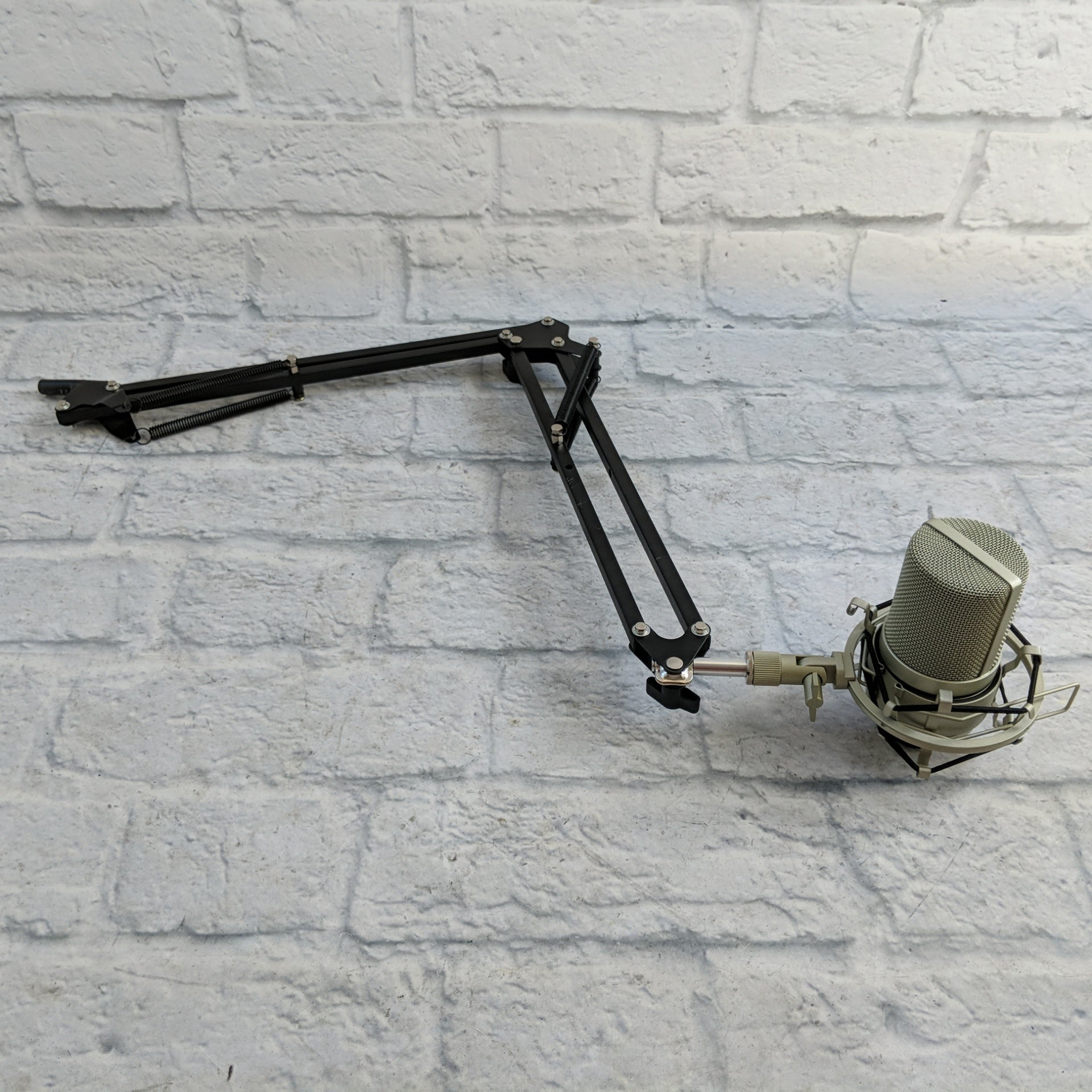 MXL 990 Large Diaphragm Condenser Microphone