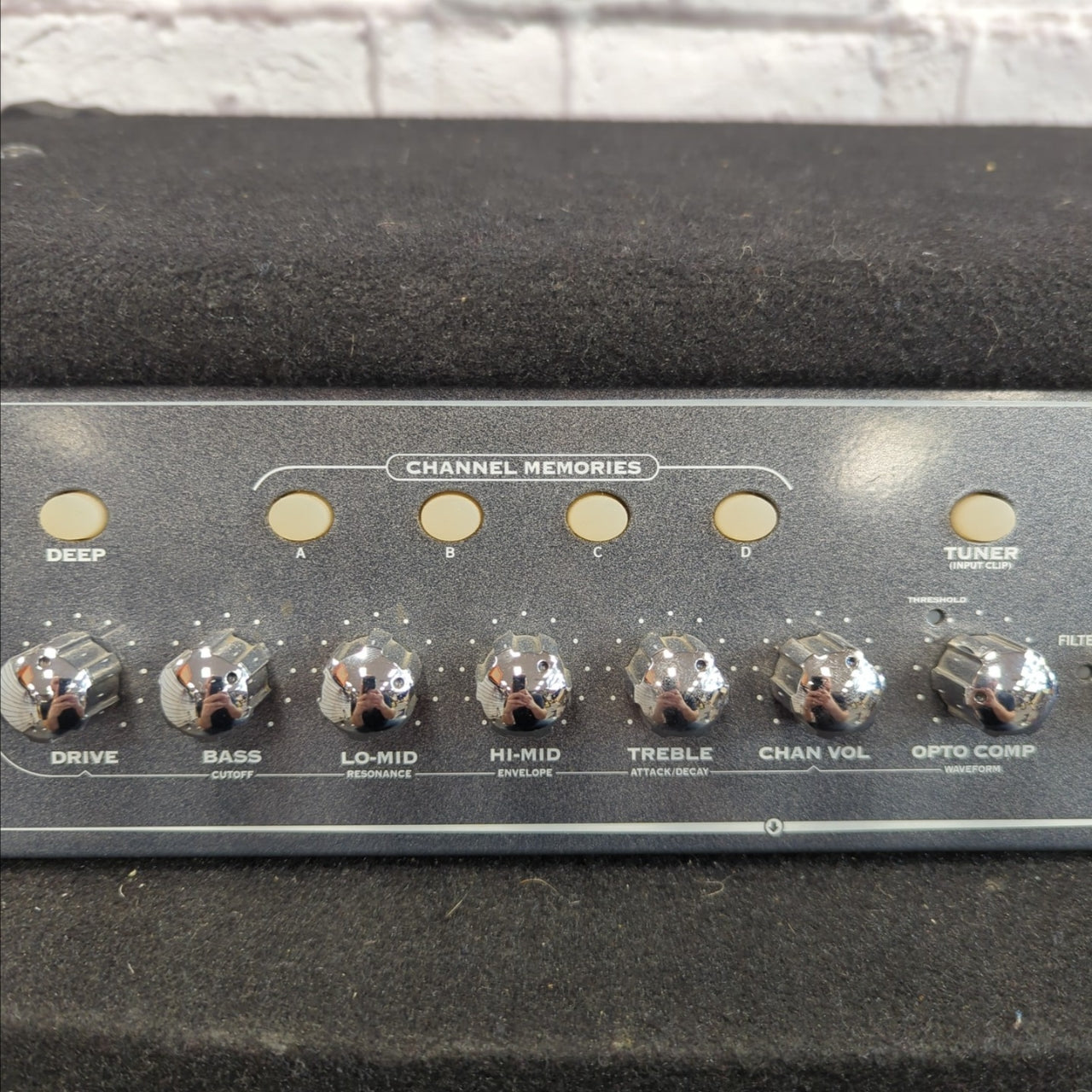 Line 6 Low Down LD 300 Pro Bass Guitar Combo Amp