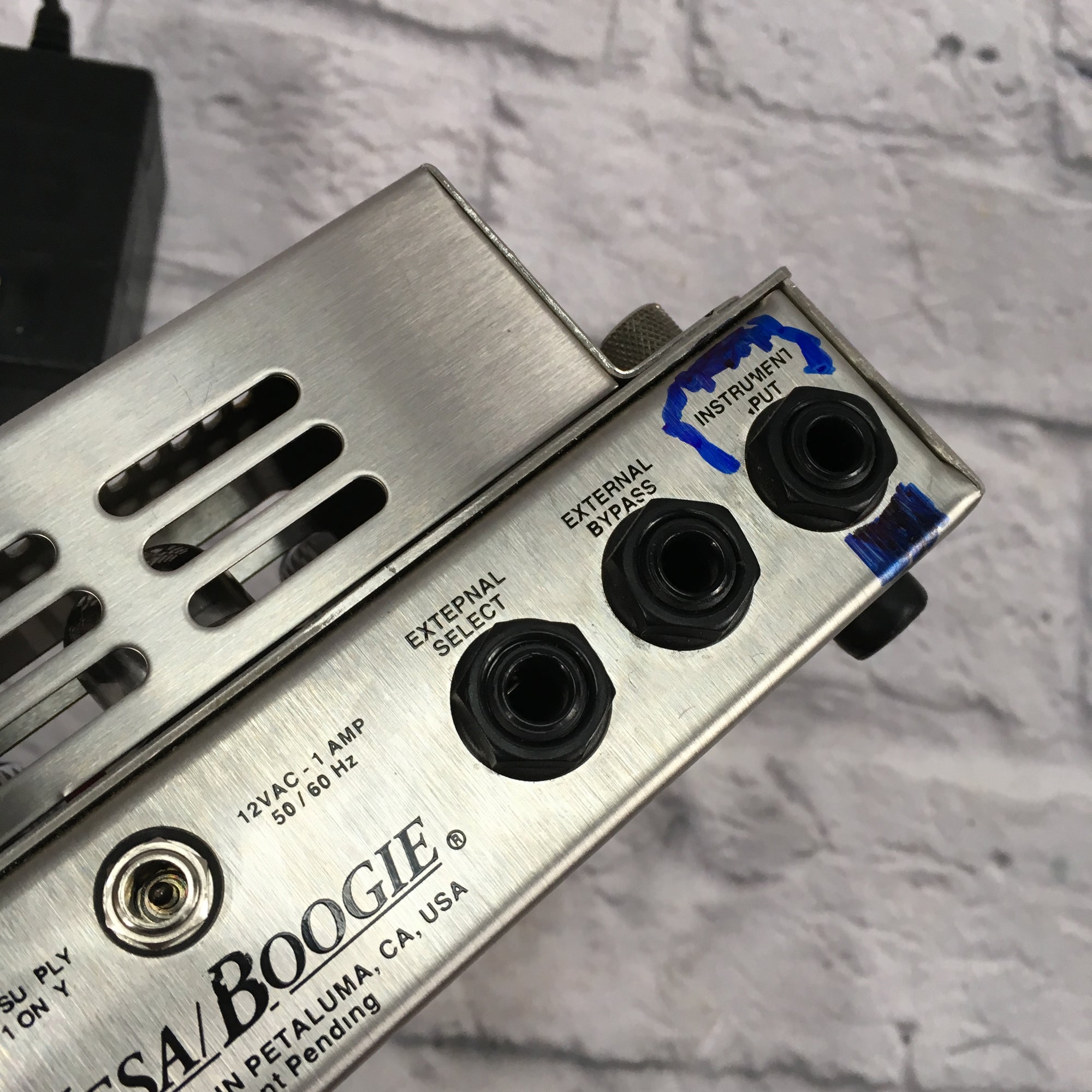 mesa boogie v-twin tube preamp pedal Mesa Boogie V-Twin Preamp Overdrive Distortion Pedal
