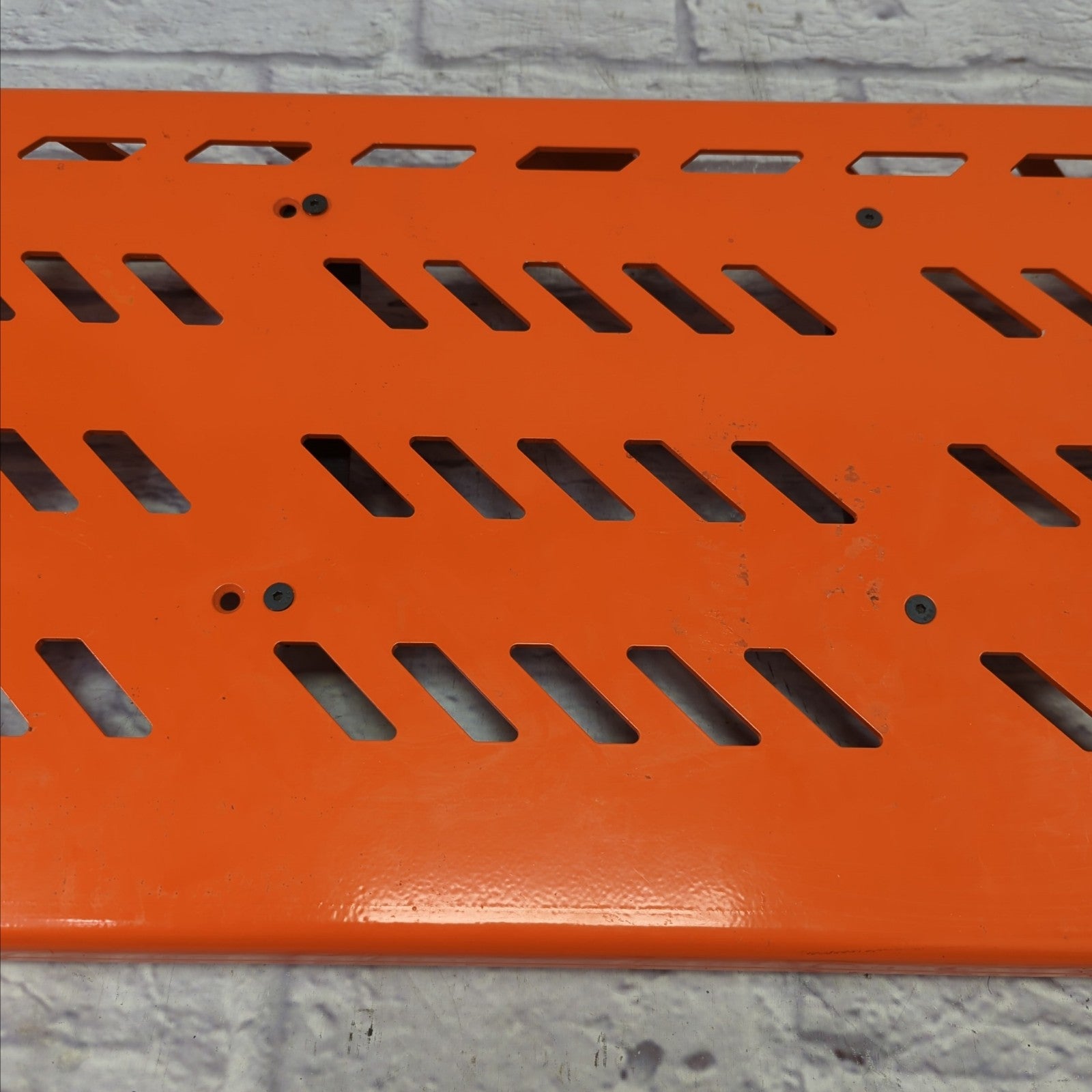 Gator Large Aluminum Pedal Board - Orange