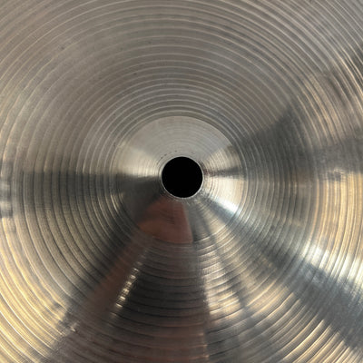Zildjian Avedis Medium Crash 17 Crash Cymbal