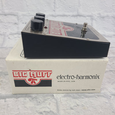 Electro-Harmonix Big Muff Pi w/ box Fuzz Pedal