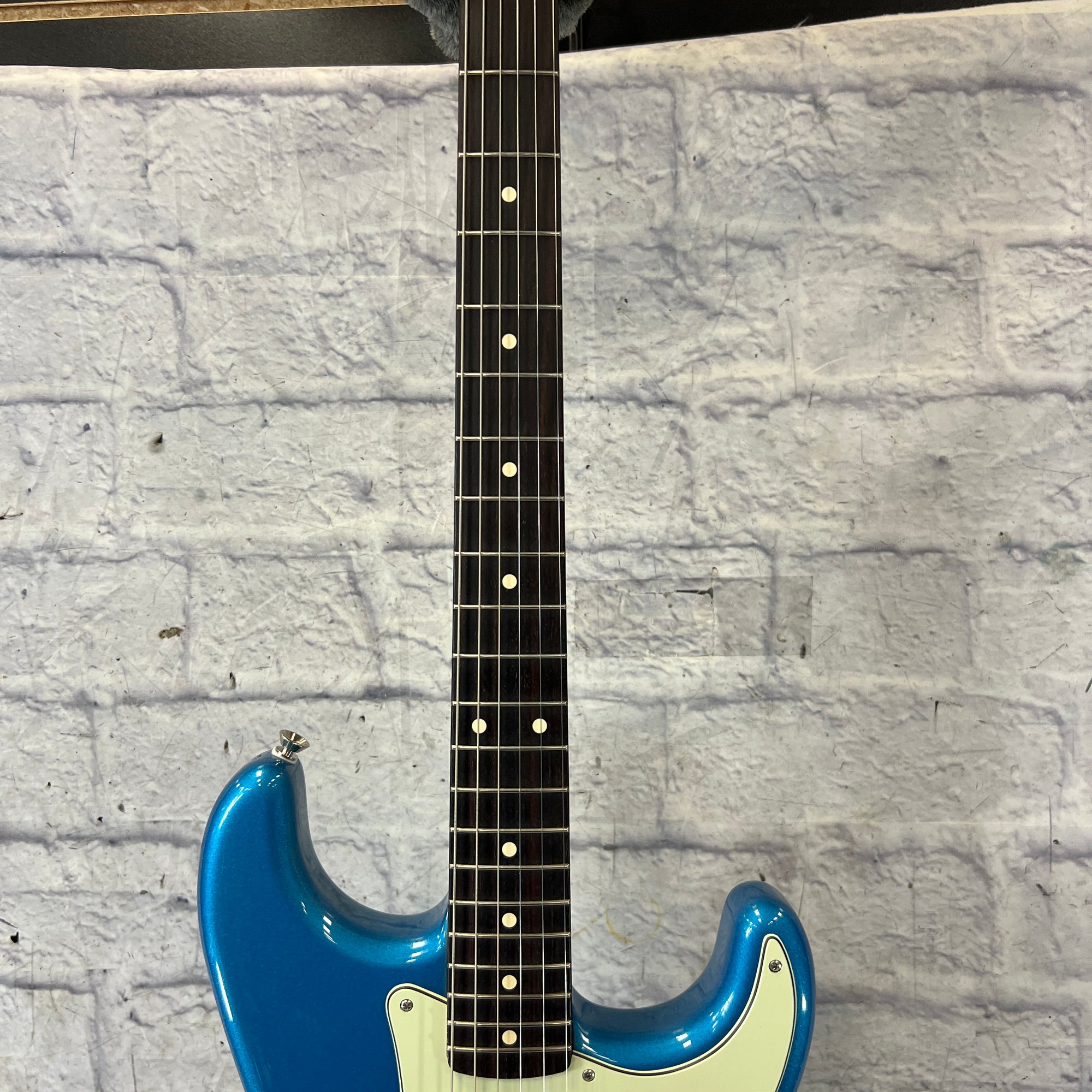 Fender Vintera II 60's Stratocaster Lake Placid Blue Electric Guitar