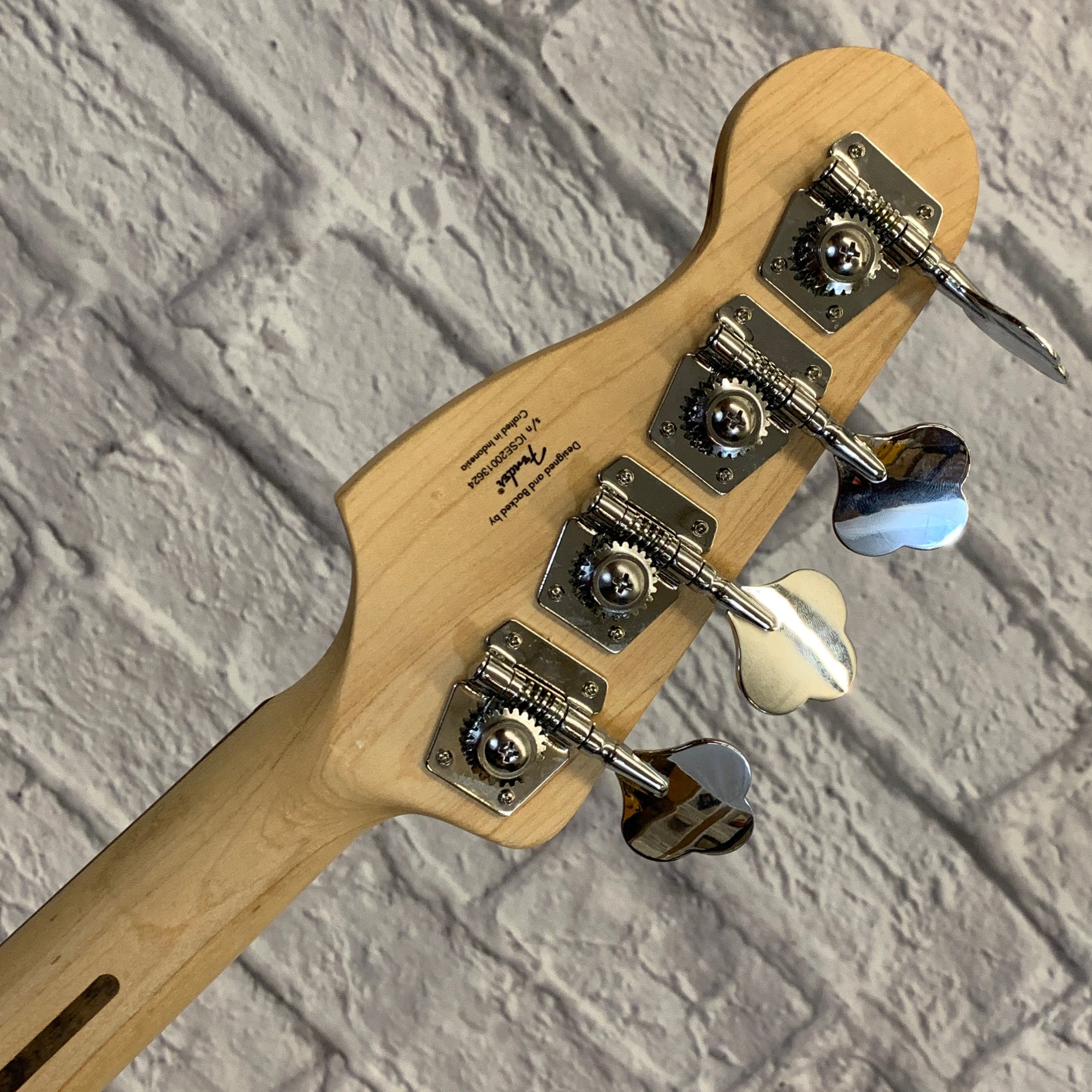 Squier Affinity 4-String P Bass Tobacco Burst