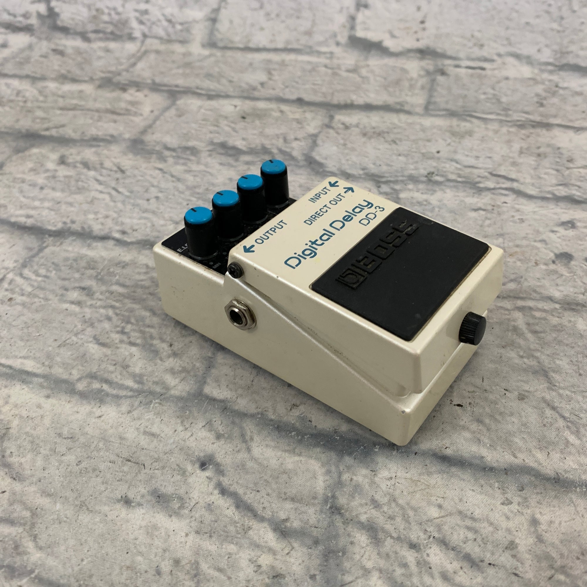 Boss DD-3 Delay (Black & Silver Taiwan)