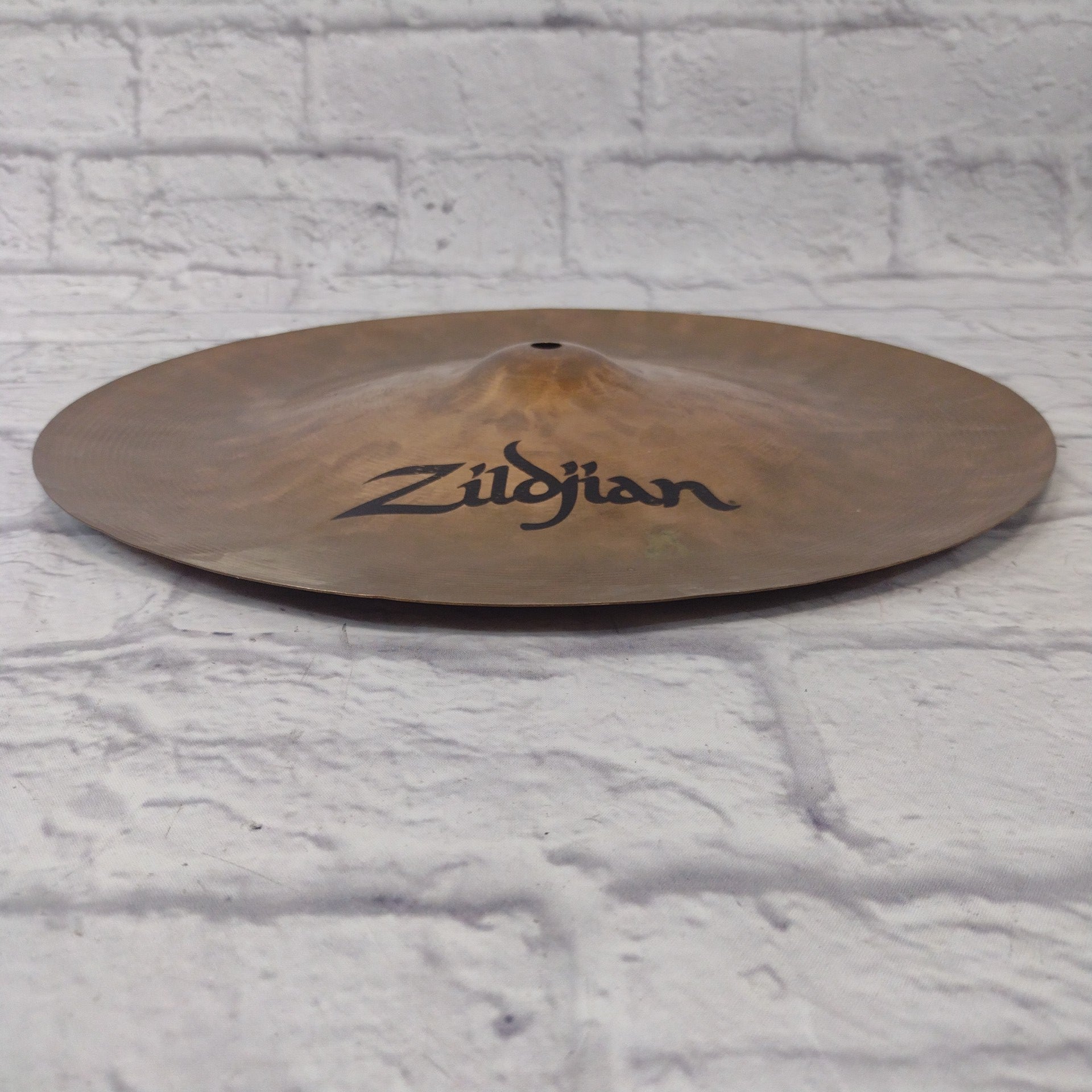 Zildjian 16 ZBT China Cymbal