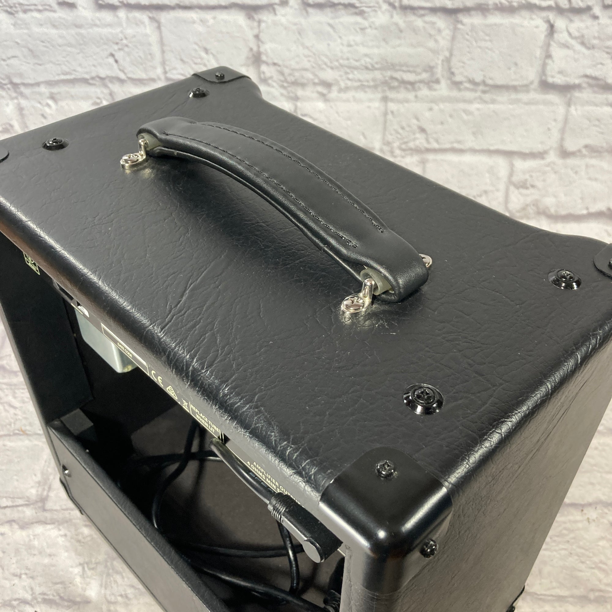 Bugera V5 Infinium 1x8 Guitar Combo Amp