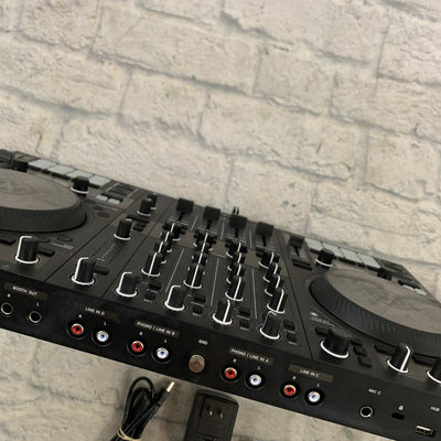 Native Instruments Traktor Kontrol S4 MK3 DJ Controller with Gig Bag